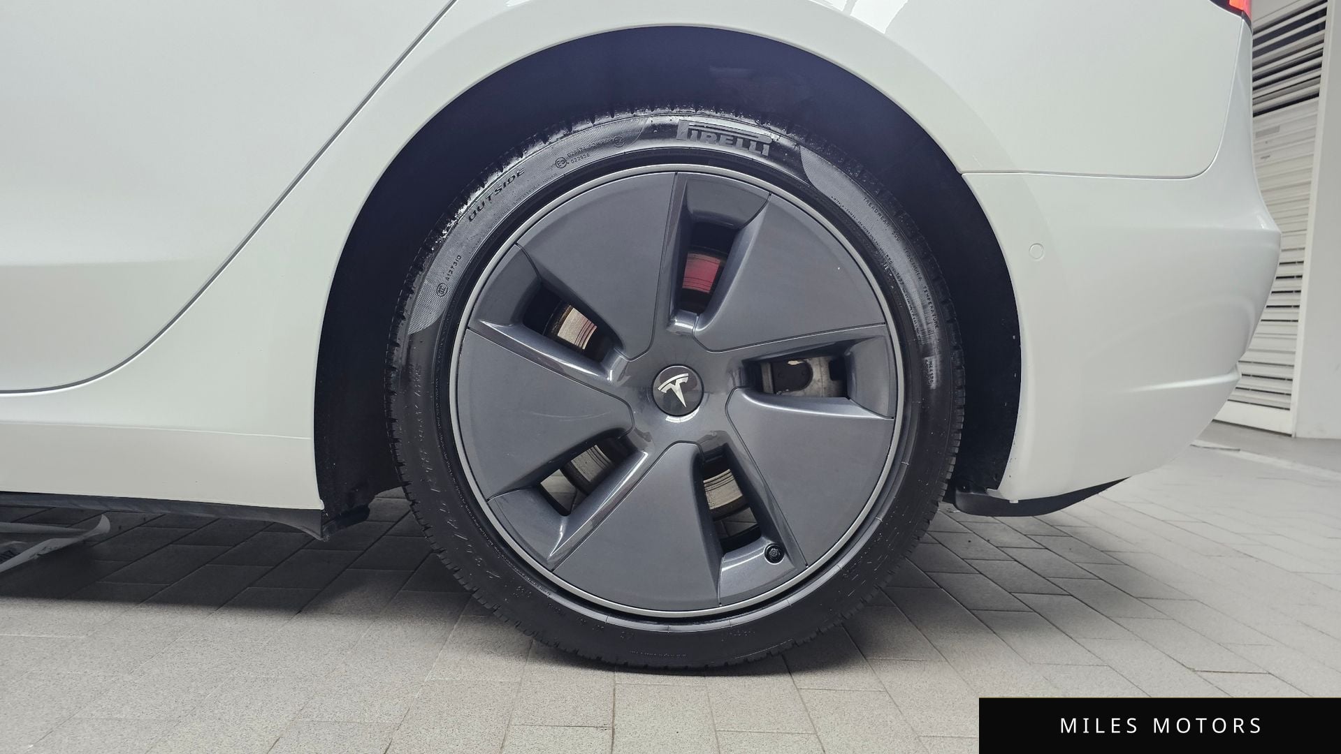 Tesla Model 3 2021 — миниатюра 7