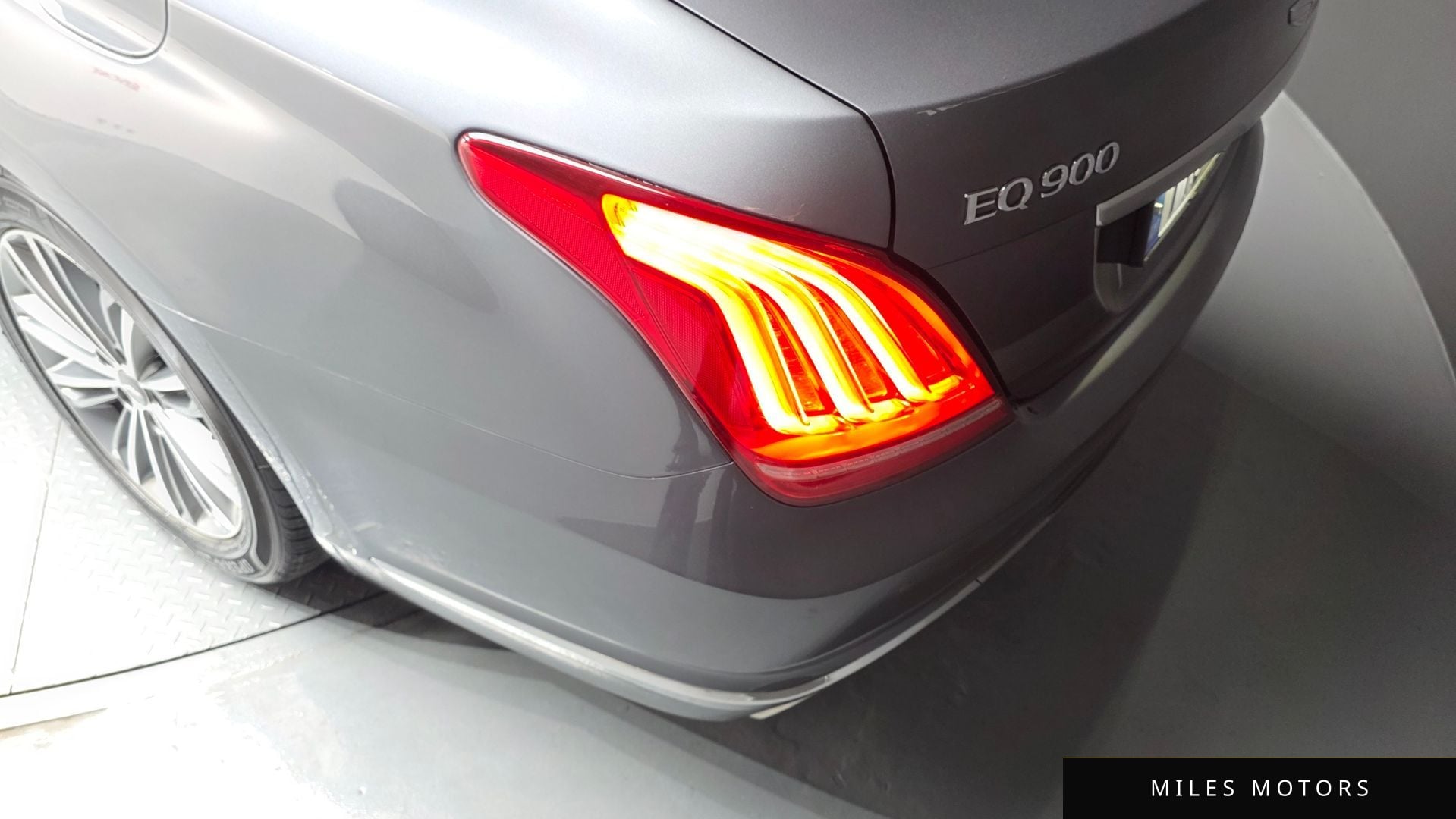 Genesis EQ900 2016 — миниатюра 9