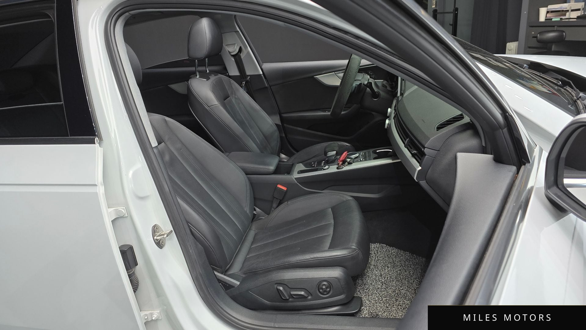 Audi A4 (B9) 2019 — миниатюра 12