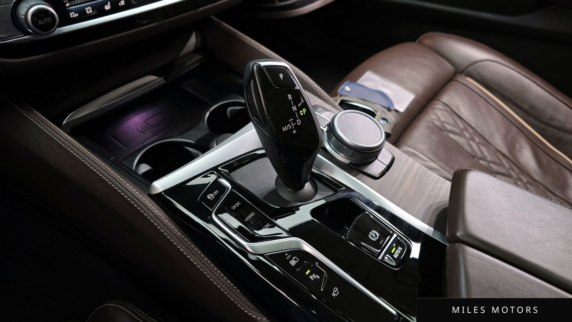 BMW 5 Series (G30) 2022 — миниатюра 12