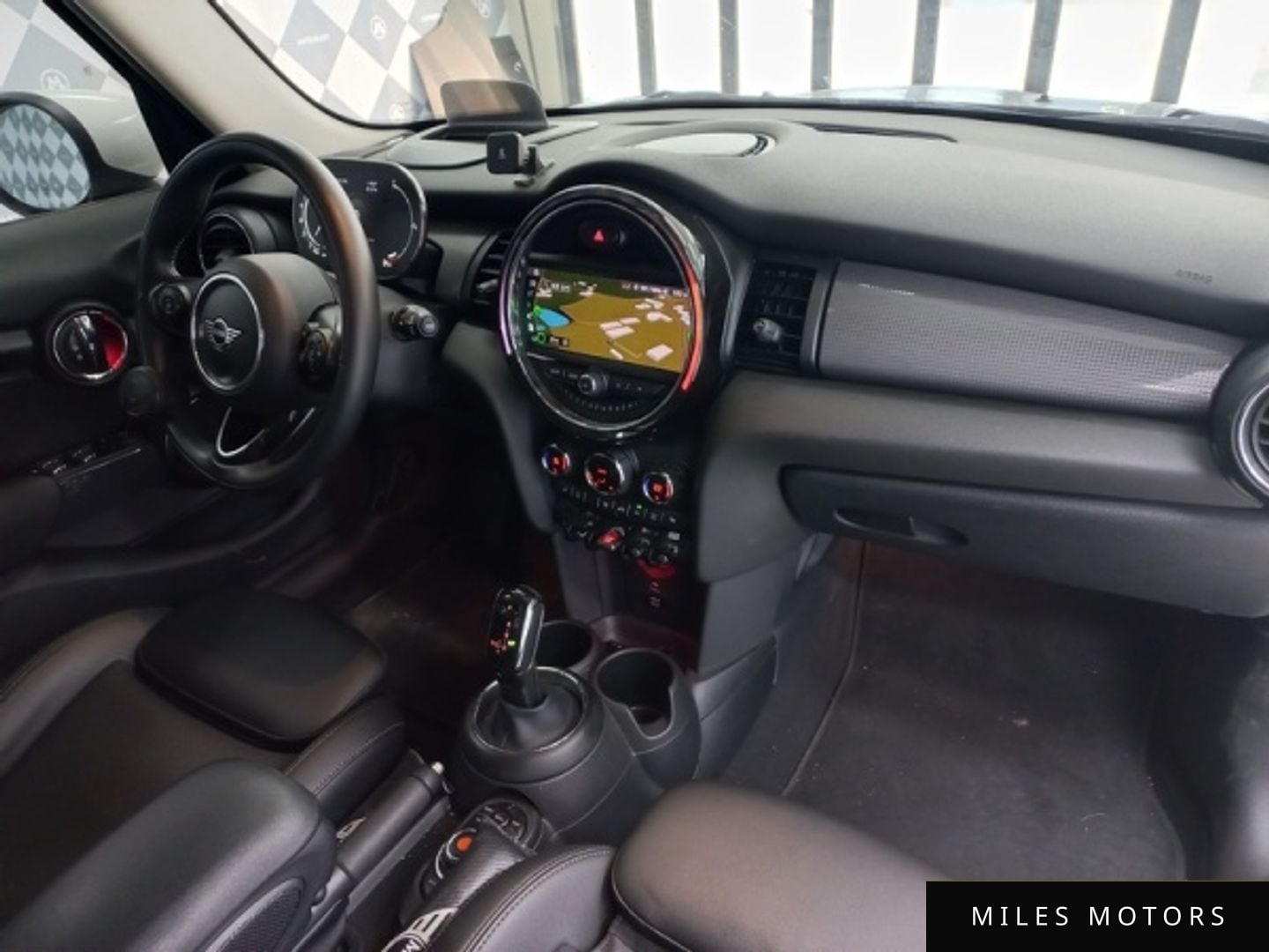 MINI Cooper 2021 — миниатюра 7
