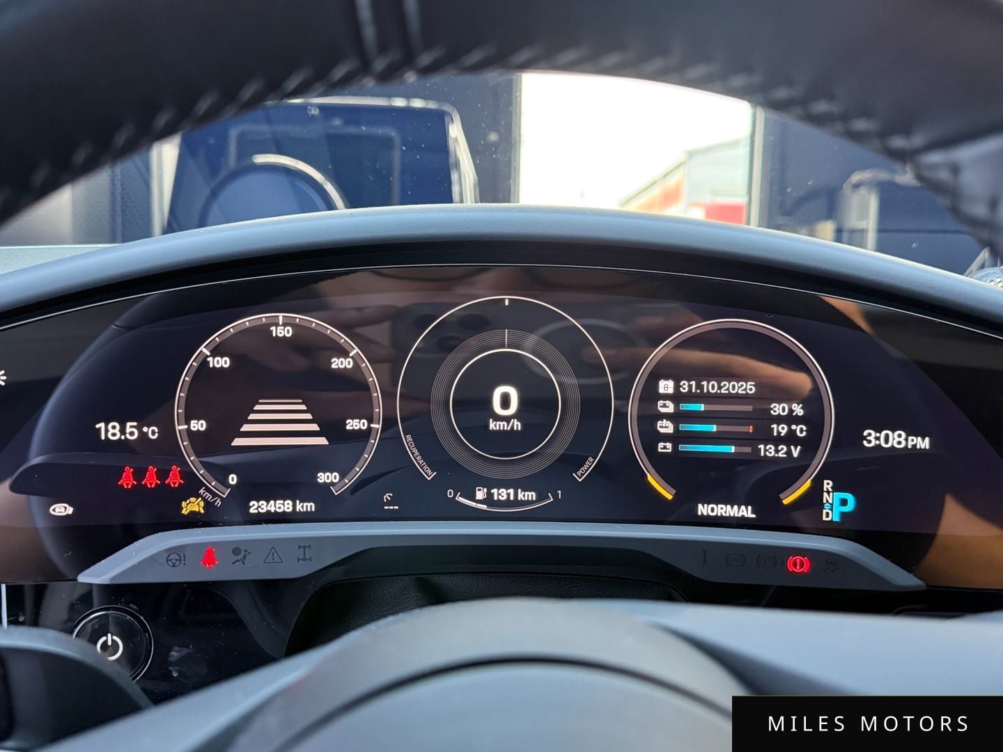 Porsche Taycan 2021 — миниатюра 6