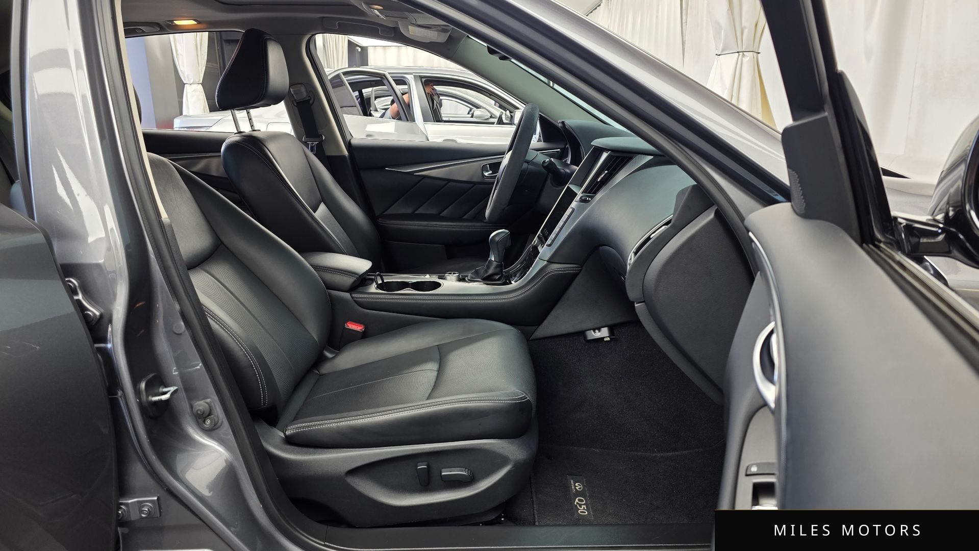 Infiniti Q50 2016 — миниатюра 11