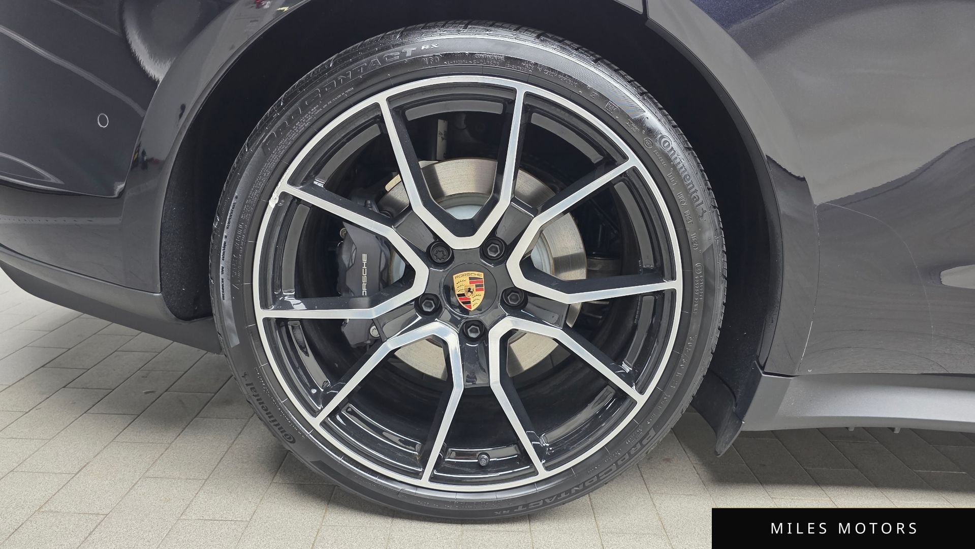 Porsche Taycan 2025 — миниатюра 5