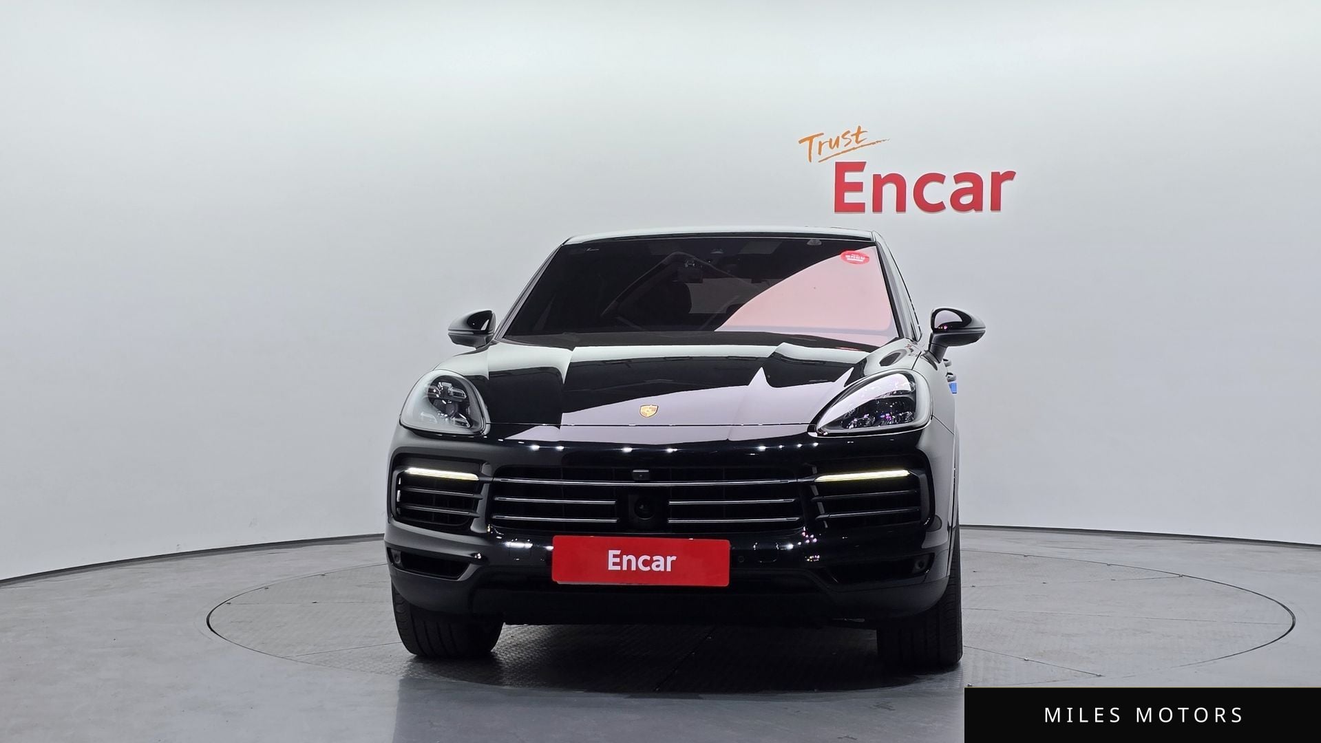Porsche Cayenne 2023 — миниатюра 3