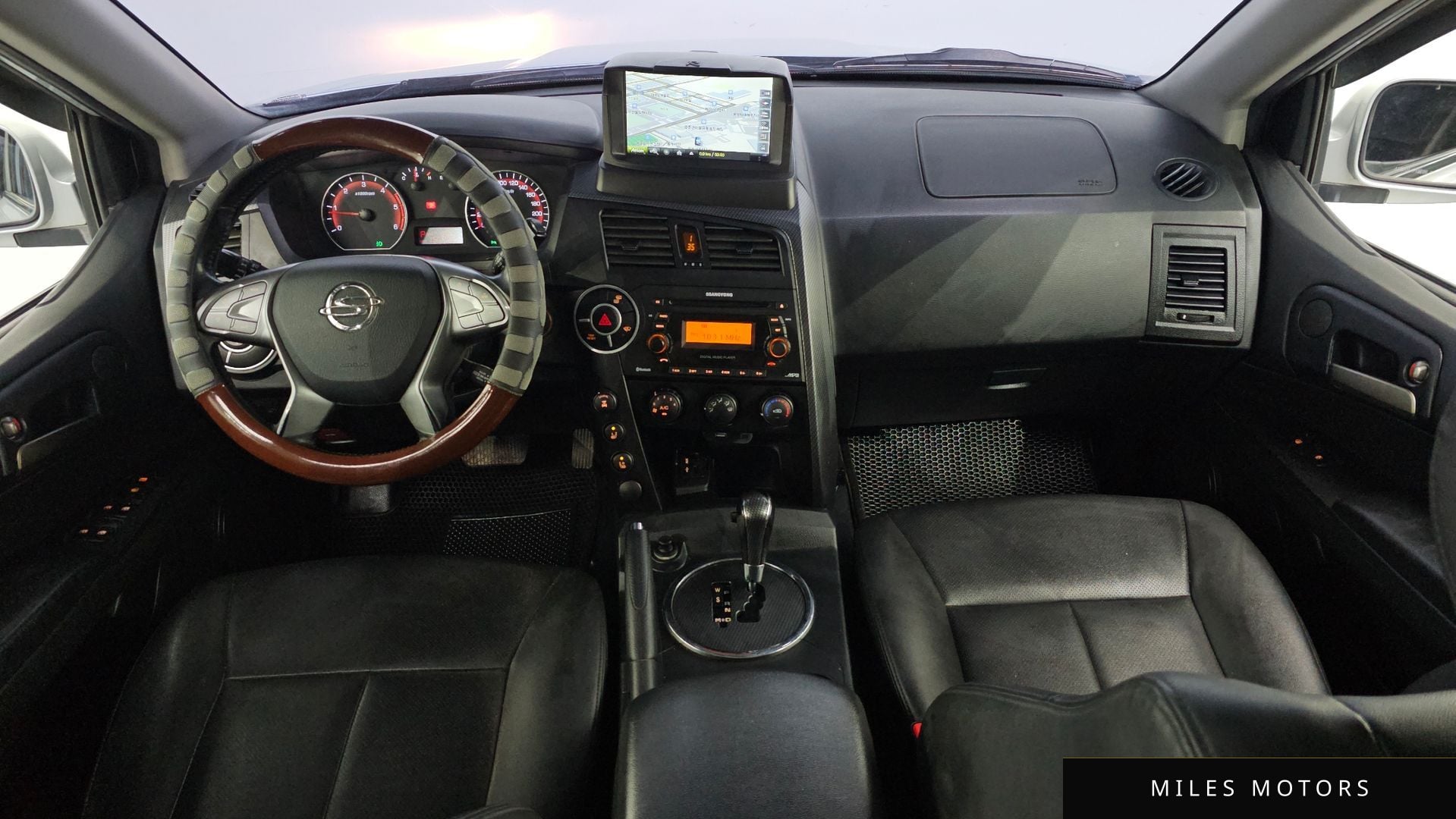 KG Mobility KORANDO 2016 — миниатюра 10