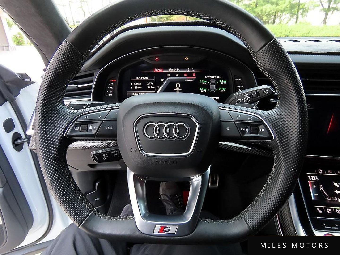 Audi SQ8 (4M) 2021 — миниатюра 8