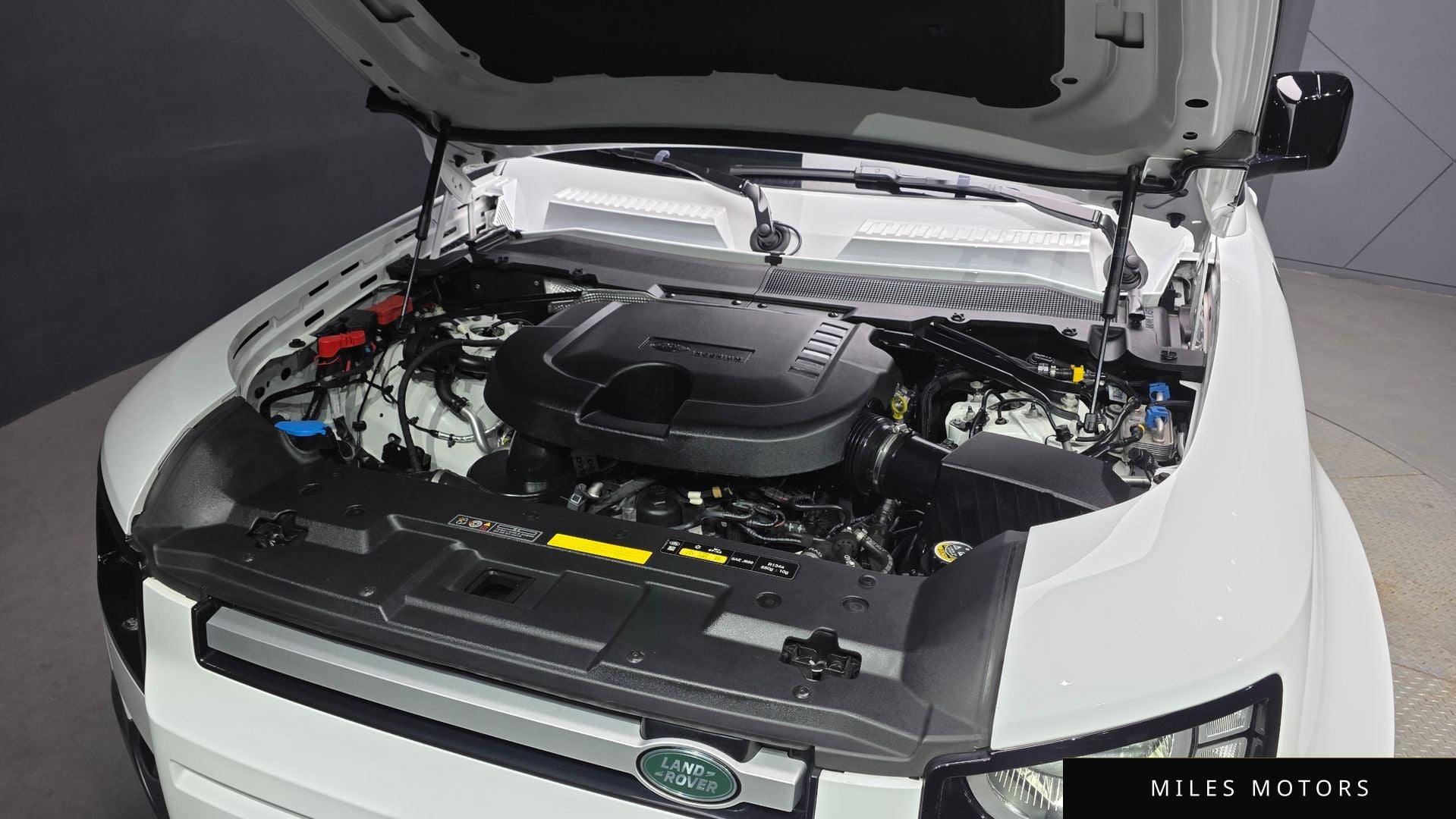 Land Rover Defender 2022 — миниатюра 6