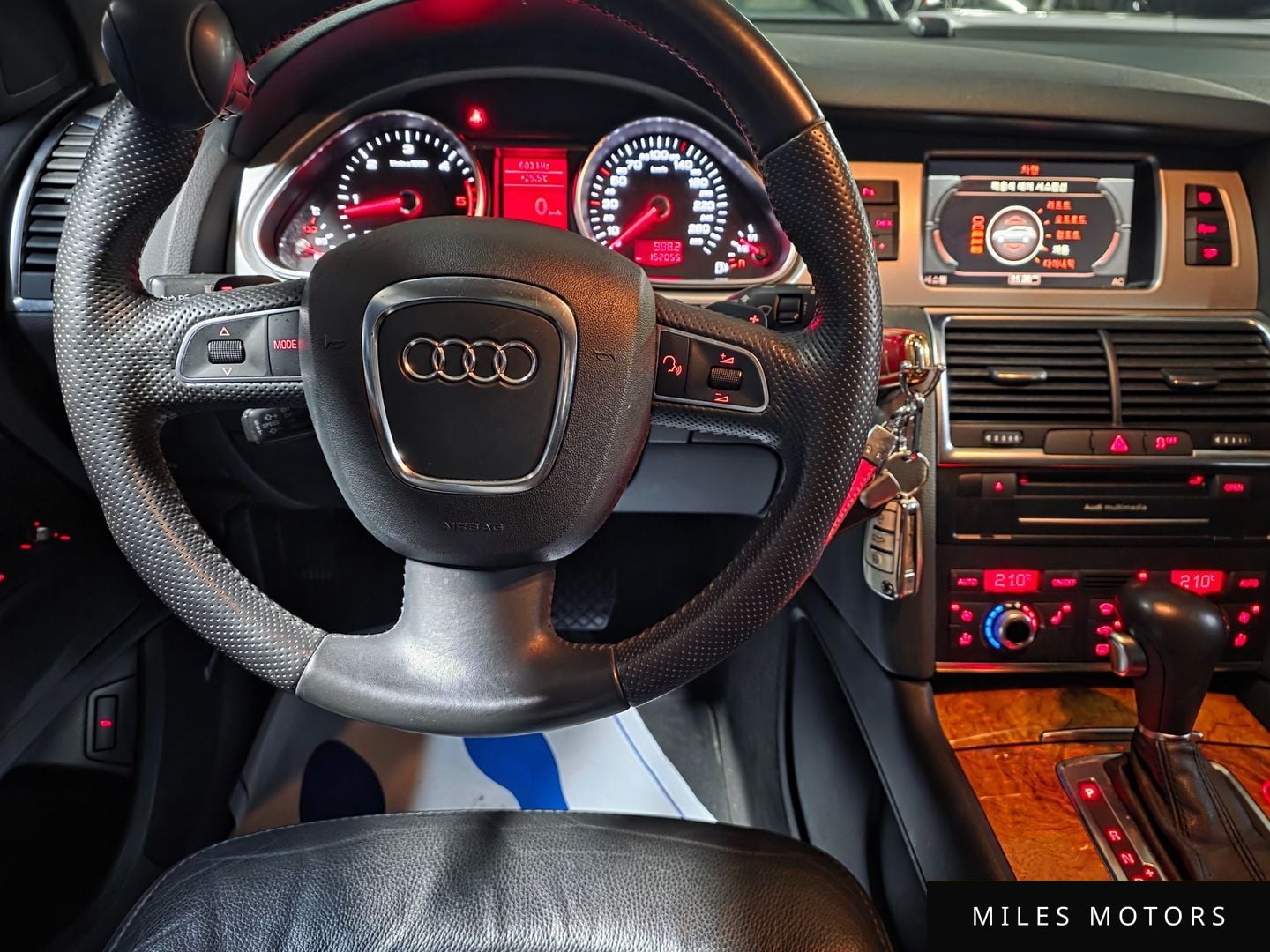 Audi Q7 2011 — миниатюра 11