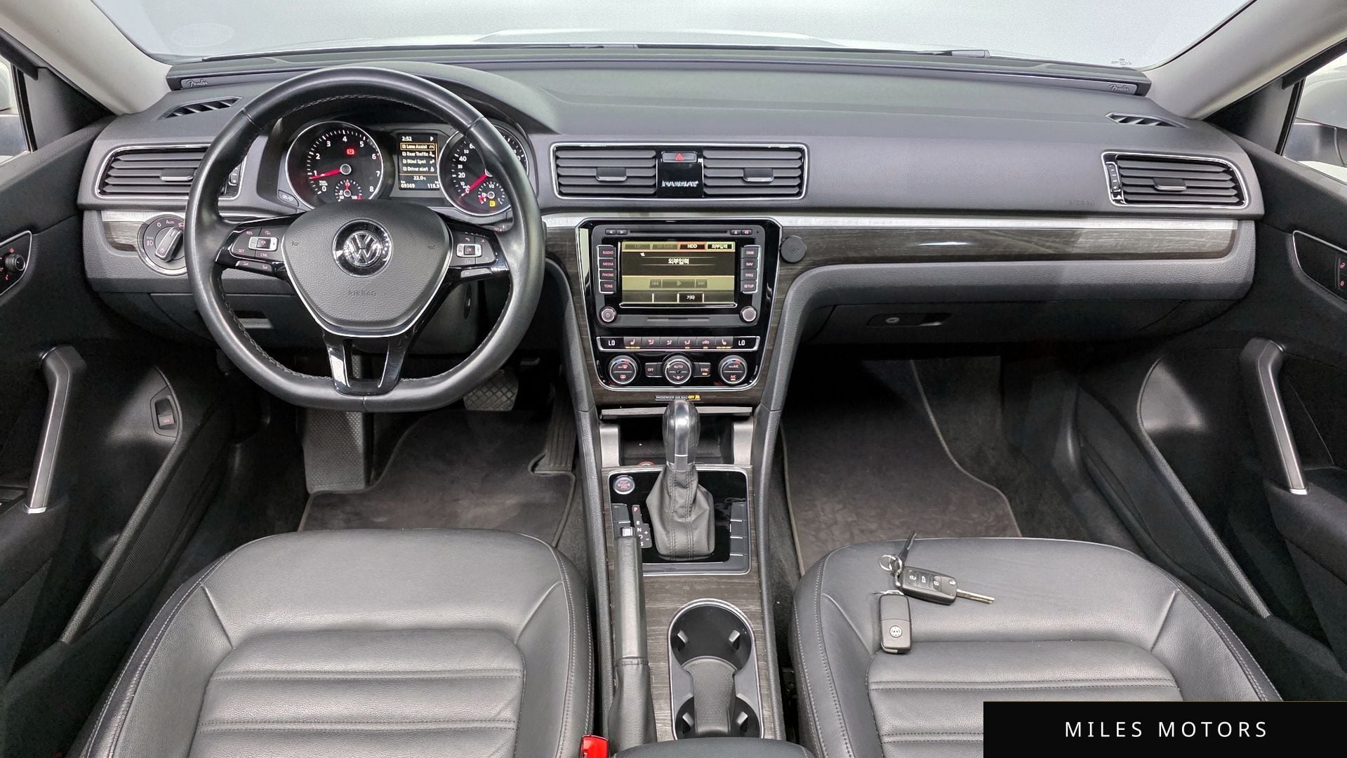 Volkswagen Passat 2018 — миниатюра 10