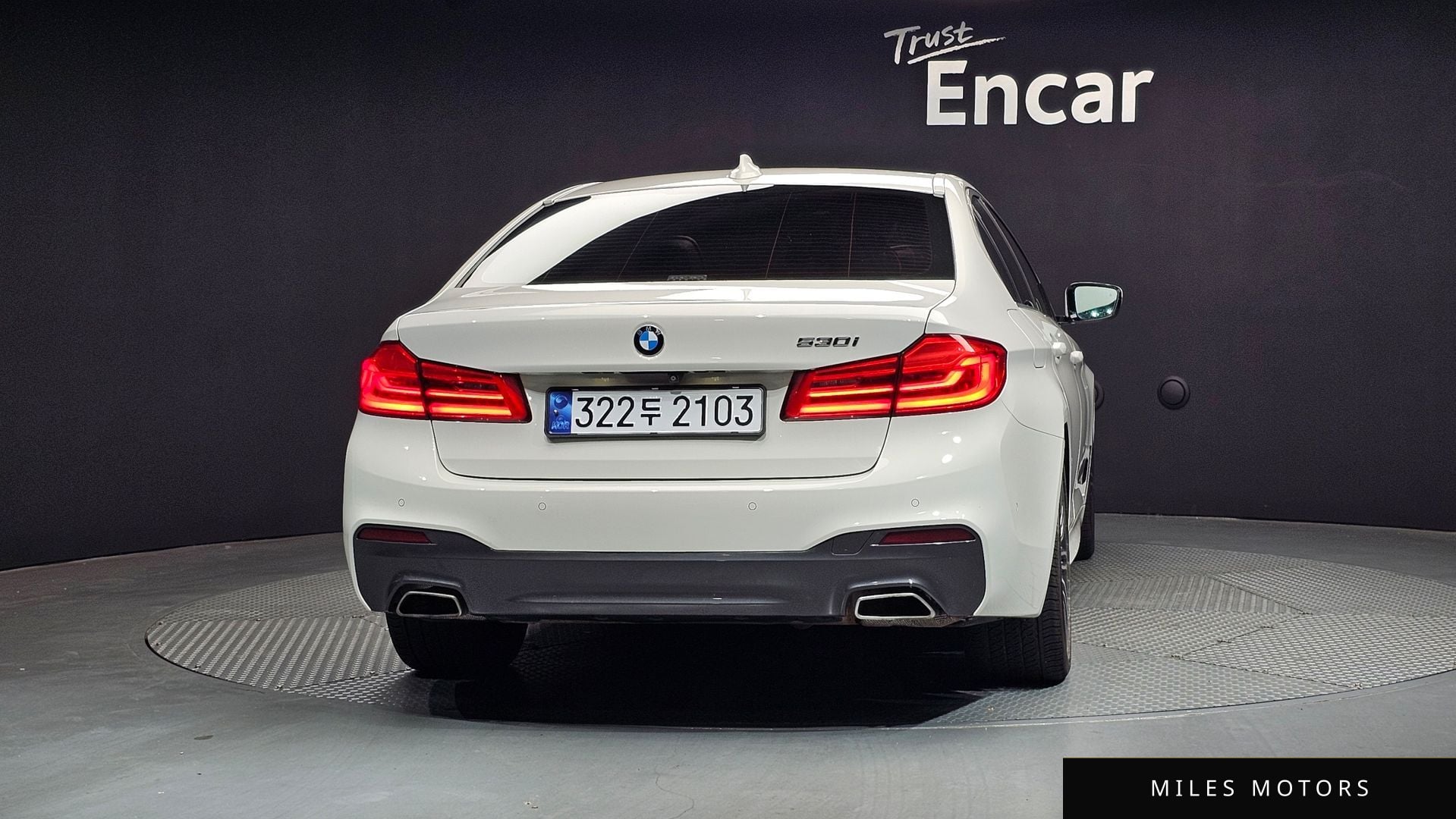 BMW 5 Series (G30) 2020 — миниатюра 4