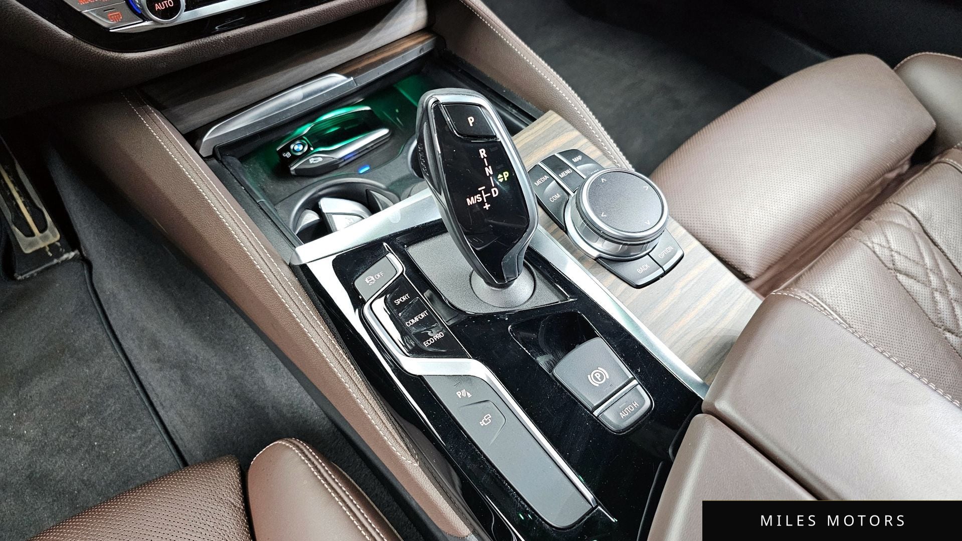 BMW 5 Series (G30) 2020 — миниатюра 12