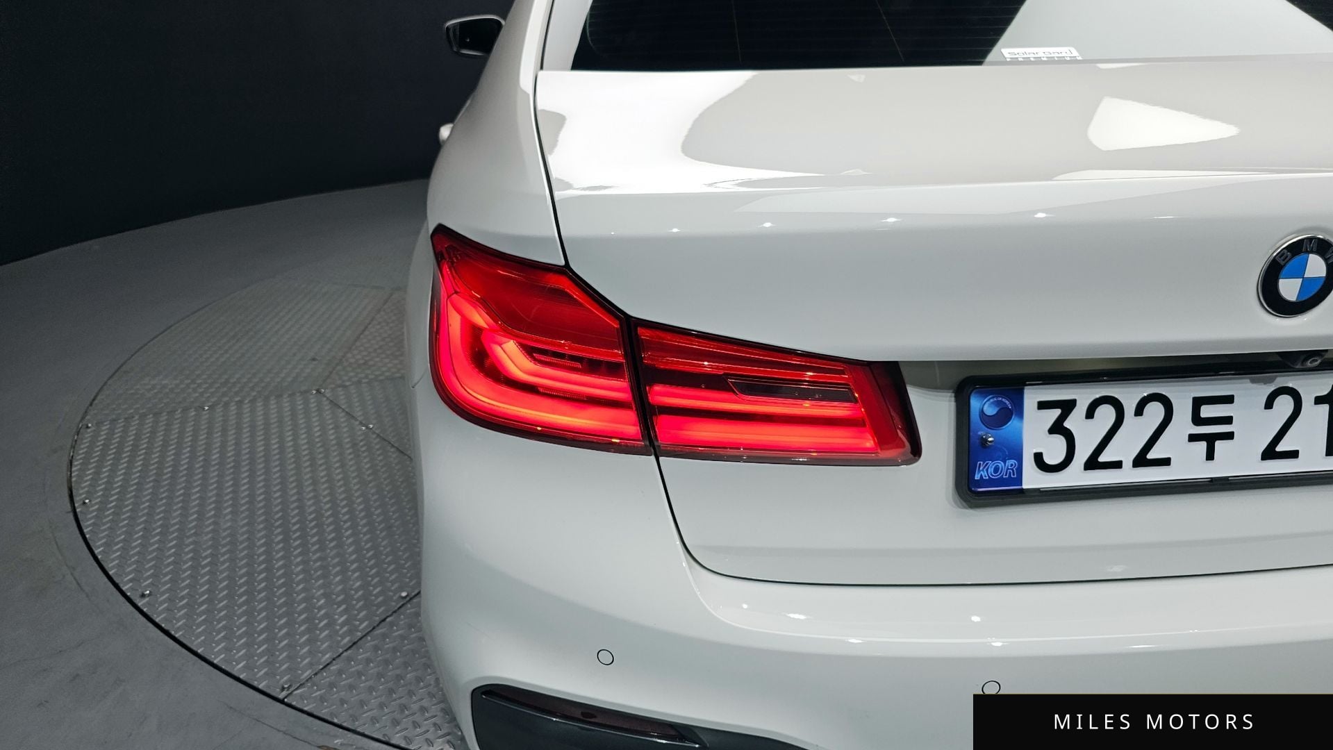 BMW 5 Series (G30) 2020 — миниатюра 9