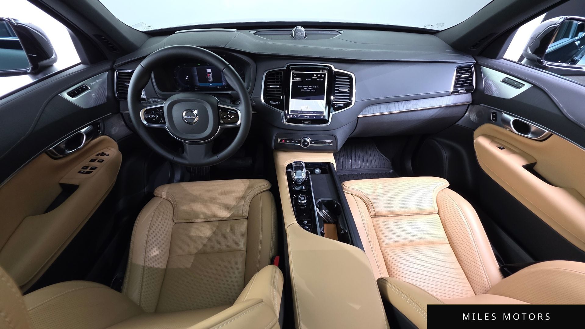 Volvo XC90 2024 — миниатюра 10