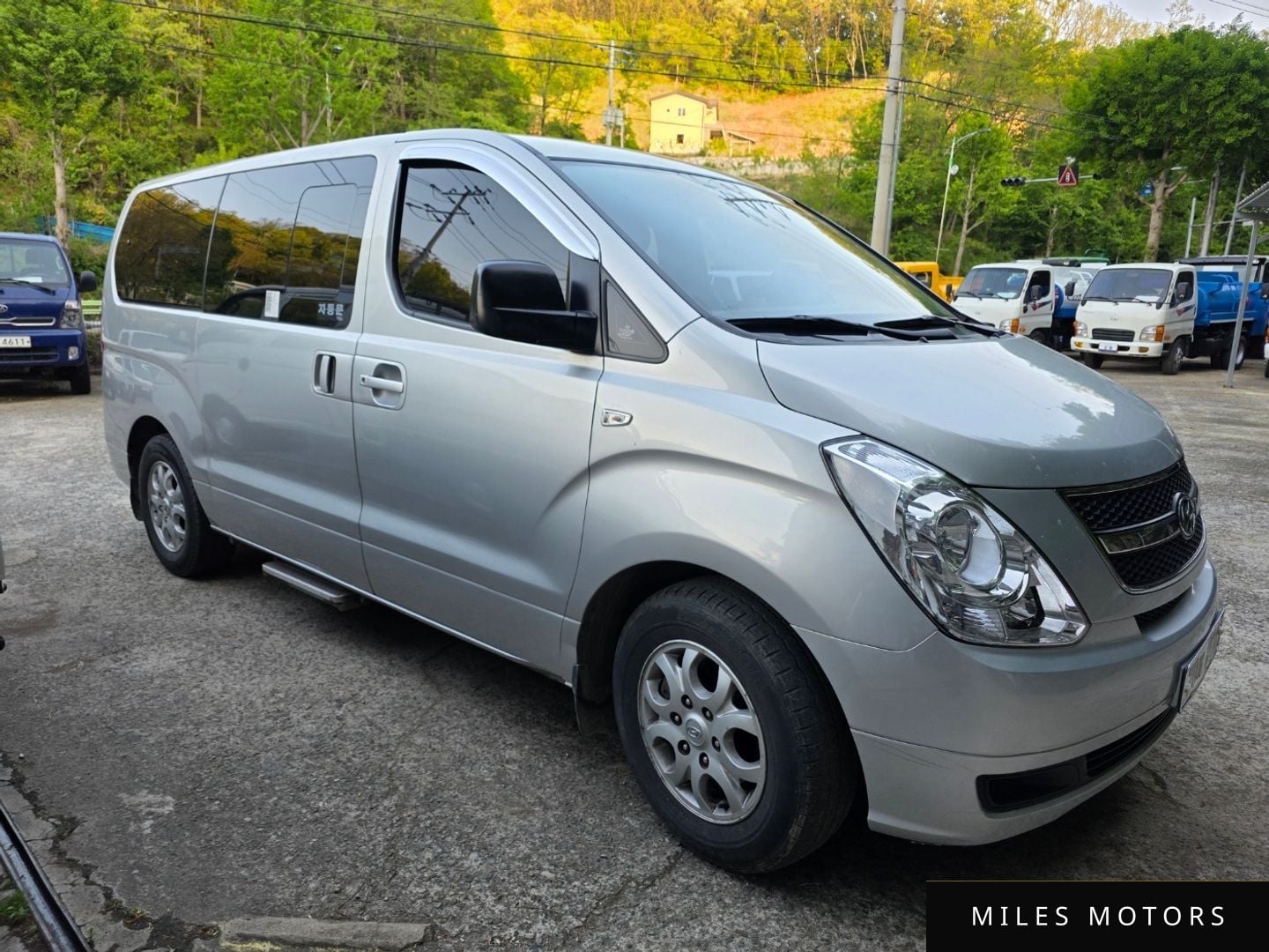 Hyundai Starex 2010 — фото 1 из 9