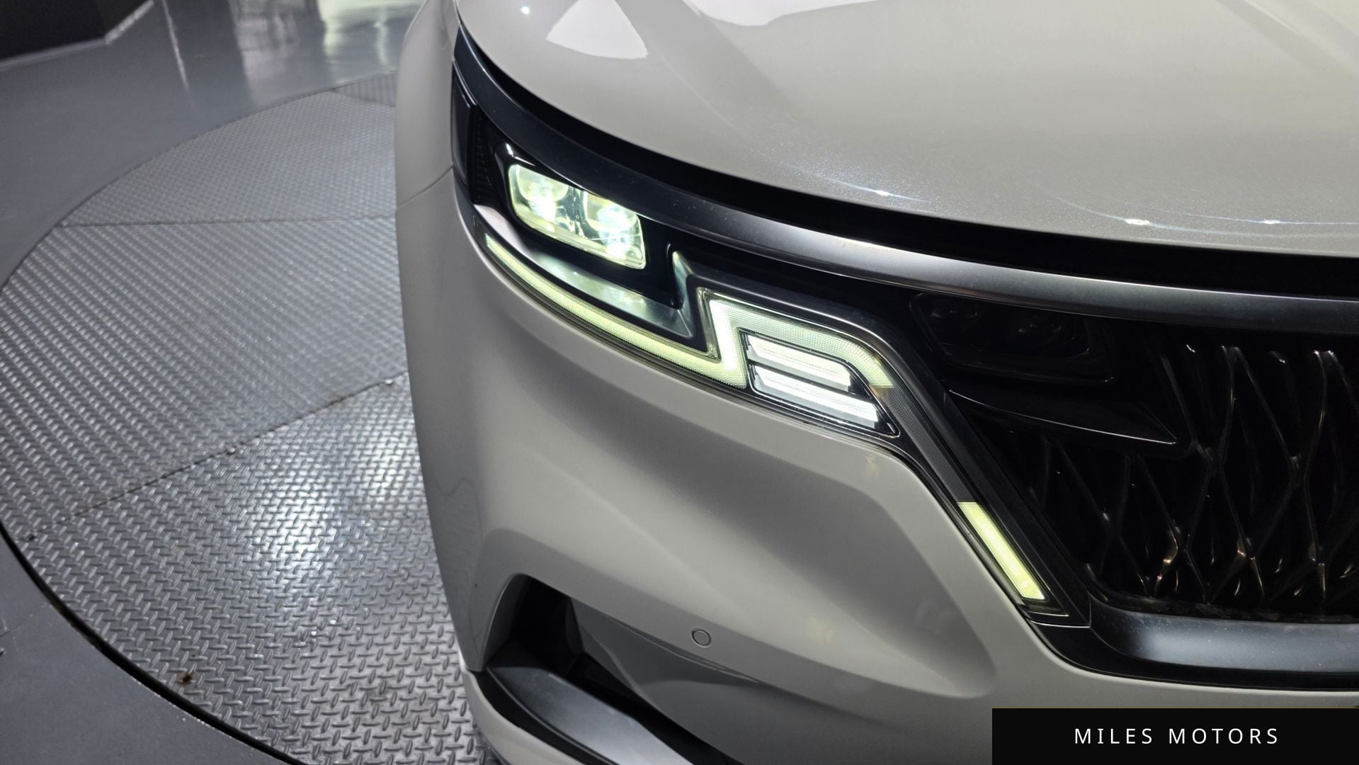 Kia Carnival 2021 — миниатюра 8