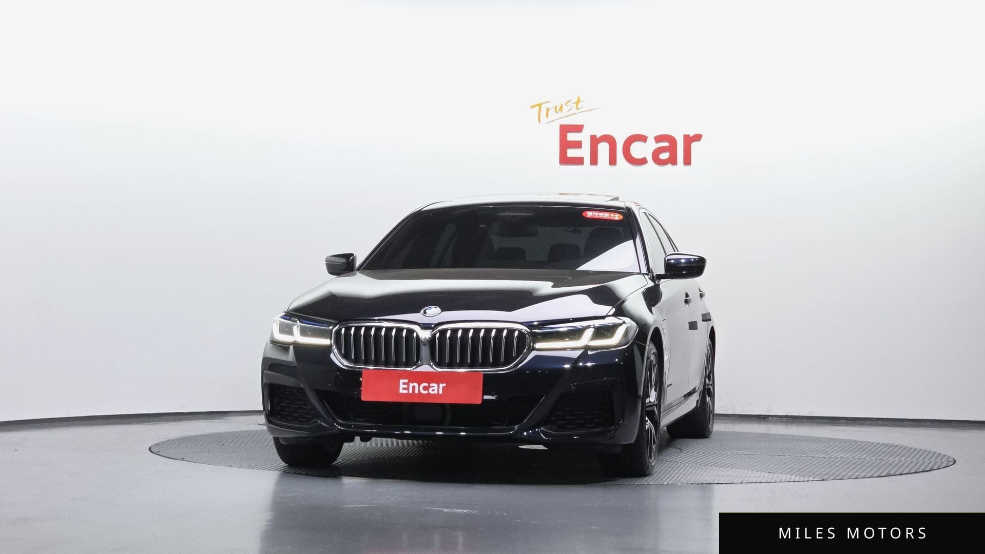 BMW 5 Series (G30) 2021 — миниатюра 2