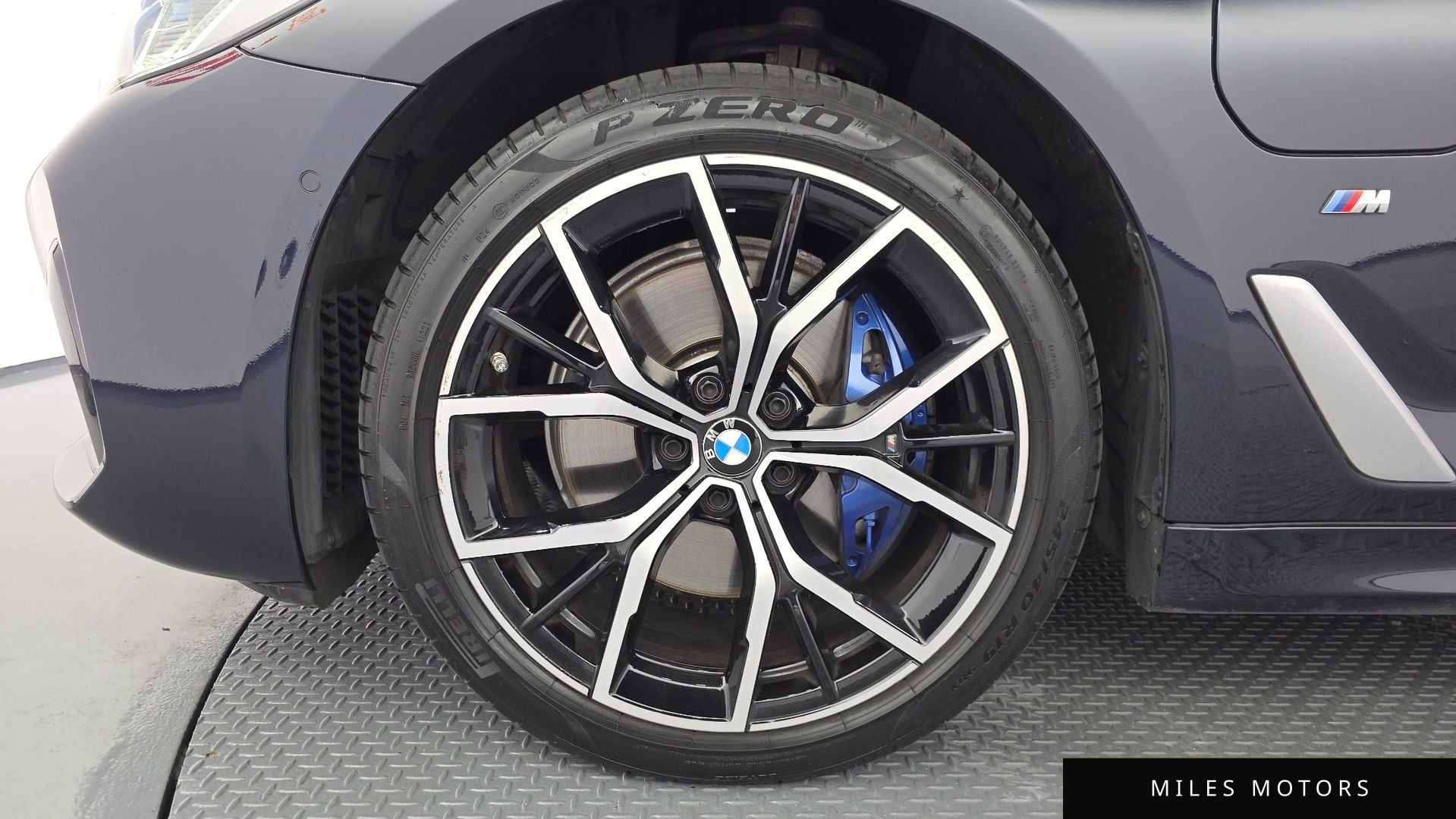 BMW 5 Series (G30) 2021 — миниатюра 4