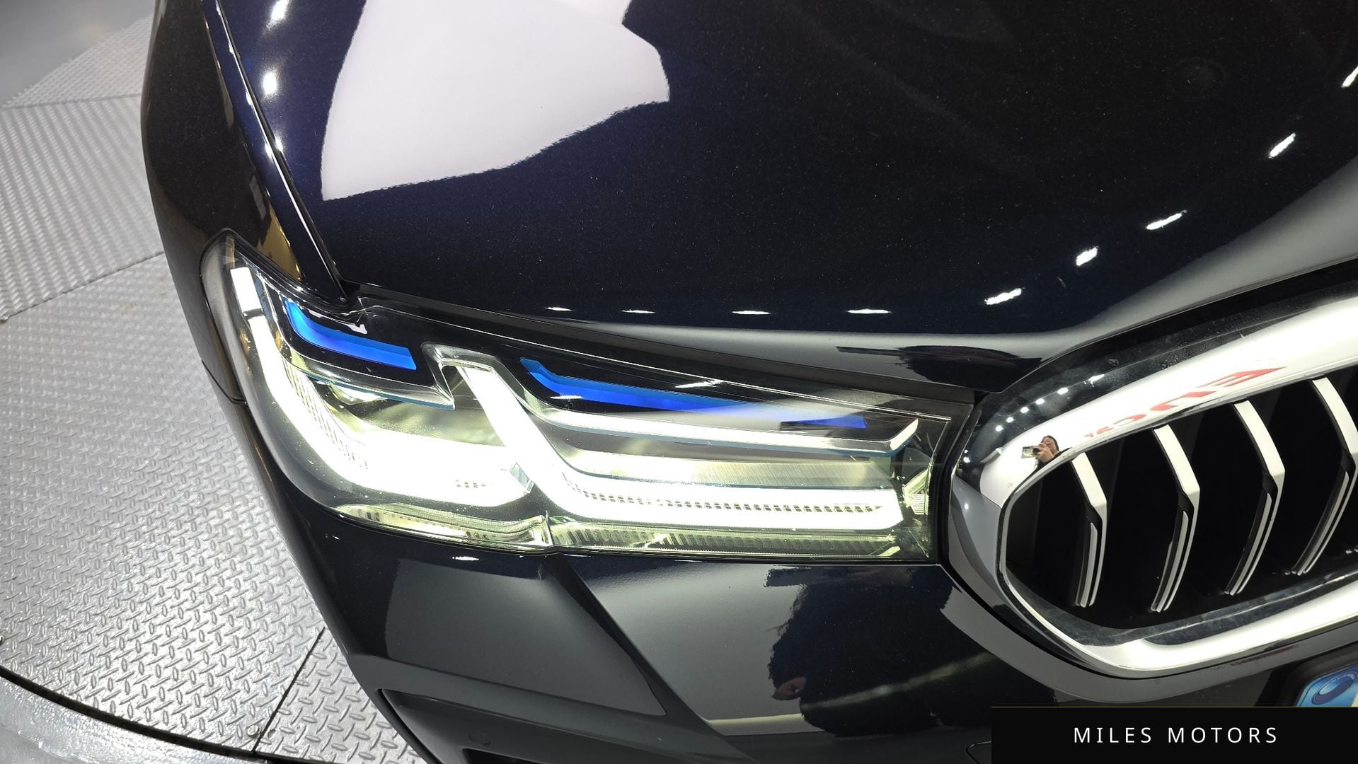 BMW 5 Series (G30) 2021 — миниатюра 7