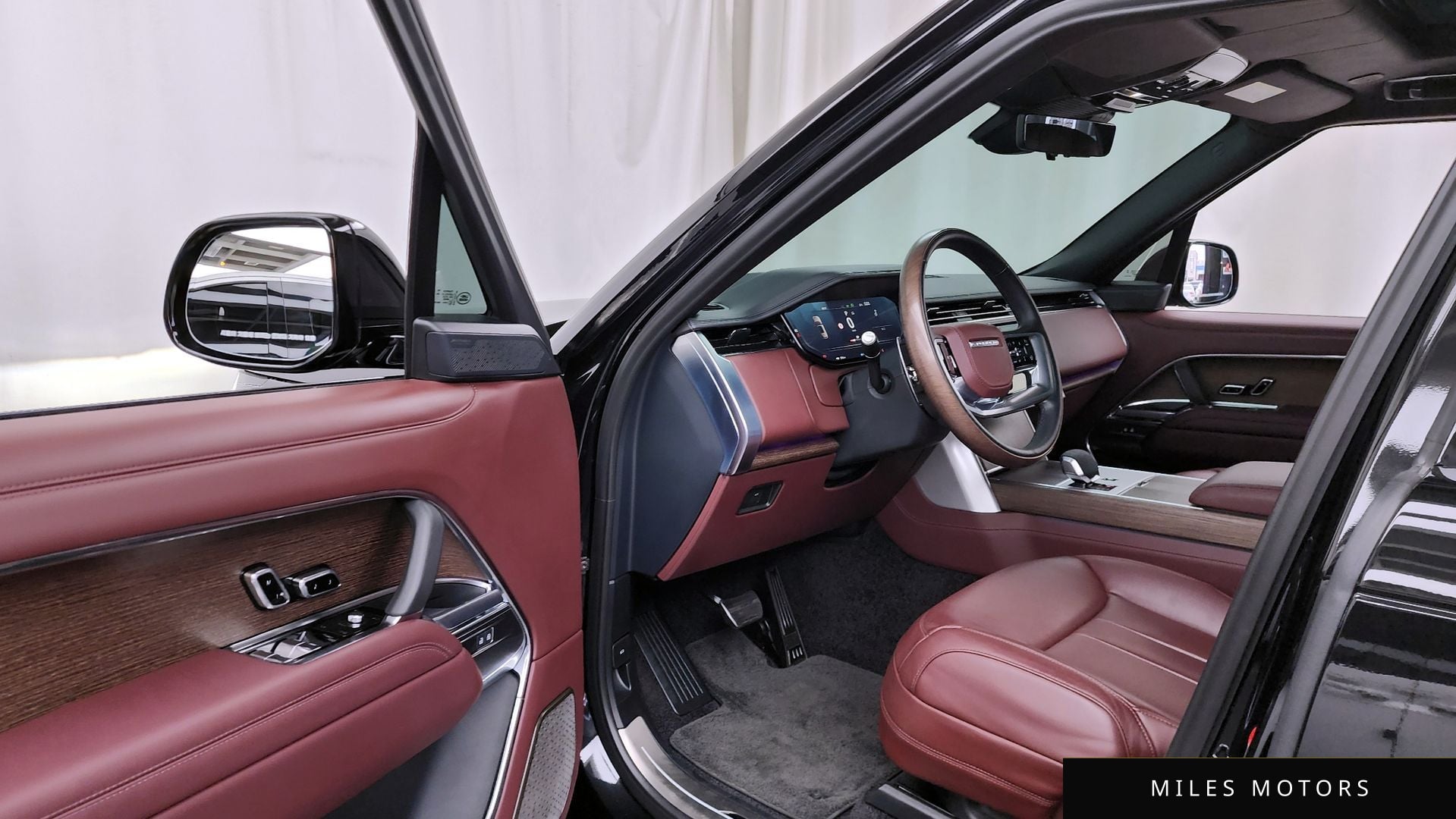 Land Rover Range Rover 2024 — миниатюра 10