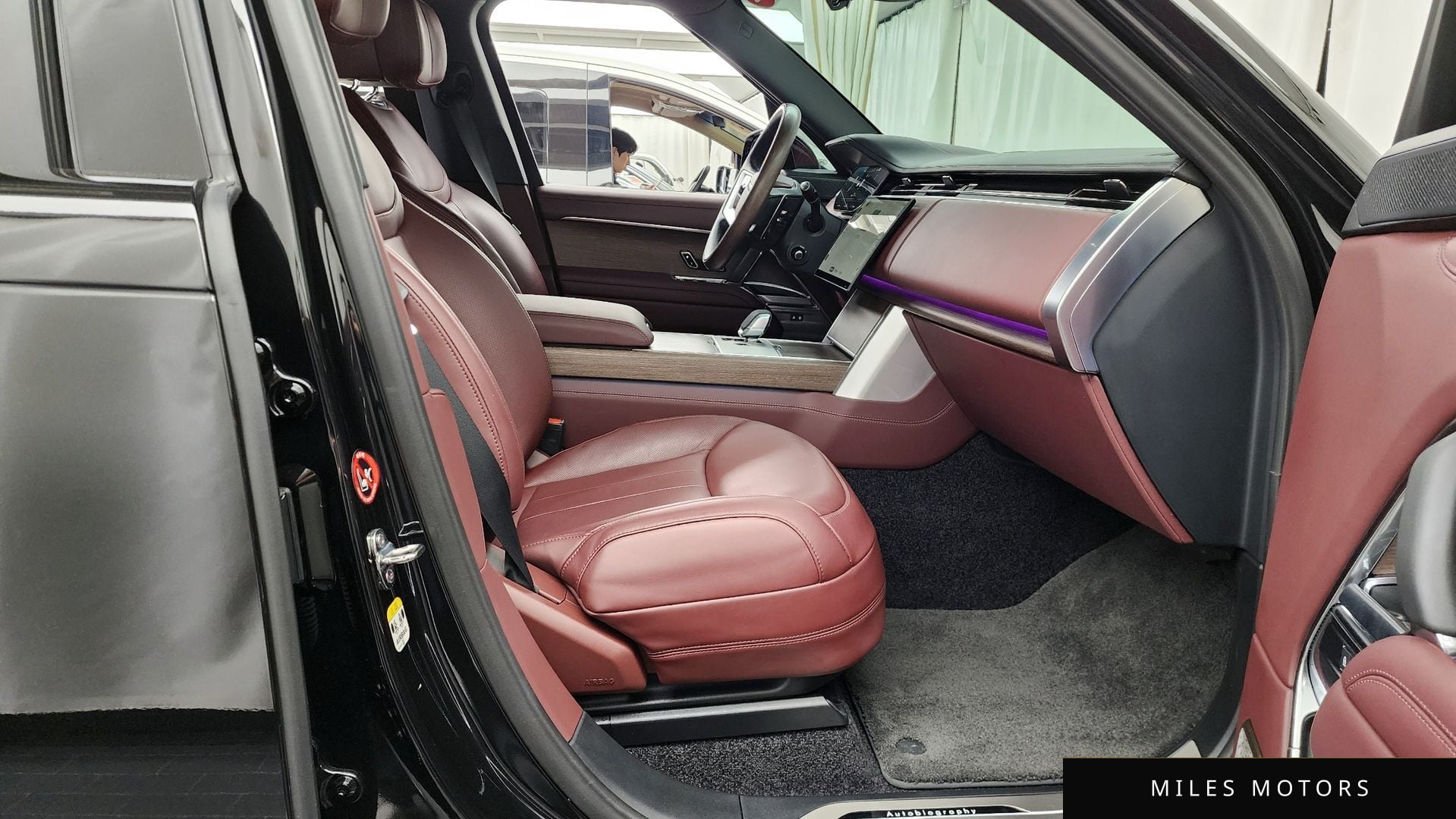 Land Rover Range Rover 2024 — миниатюра 11