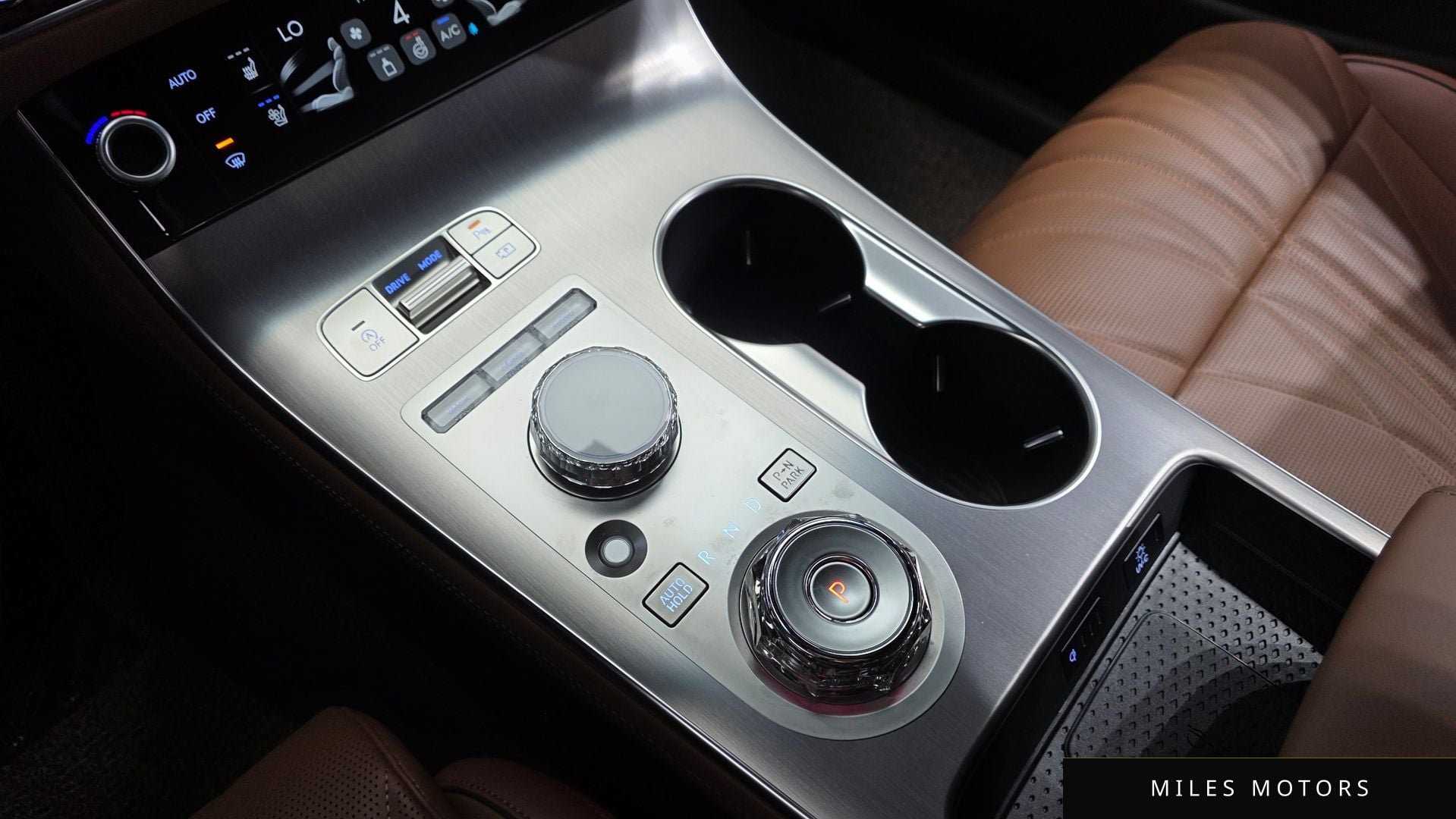 Genesis GV70 2025 — миниатюра 12
