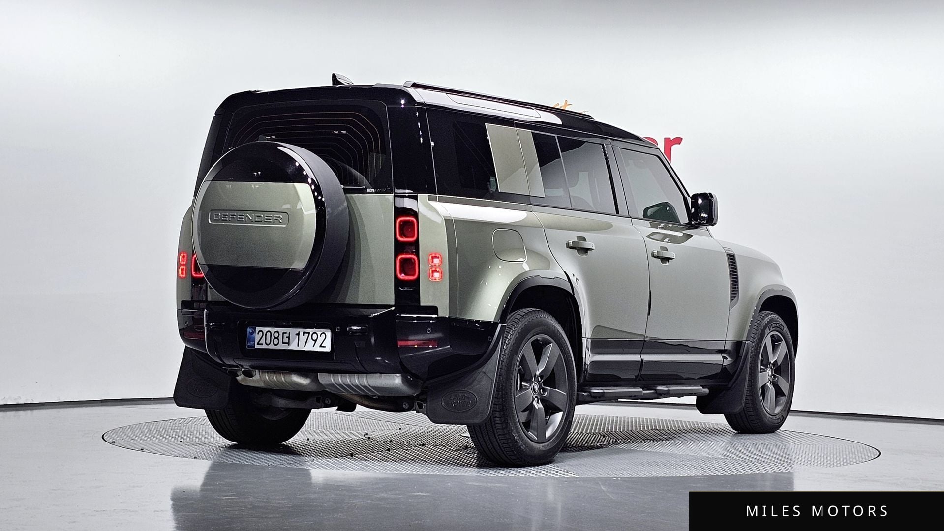 Land Rover Defender 2025 — миниатюра 2
