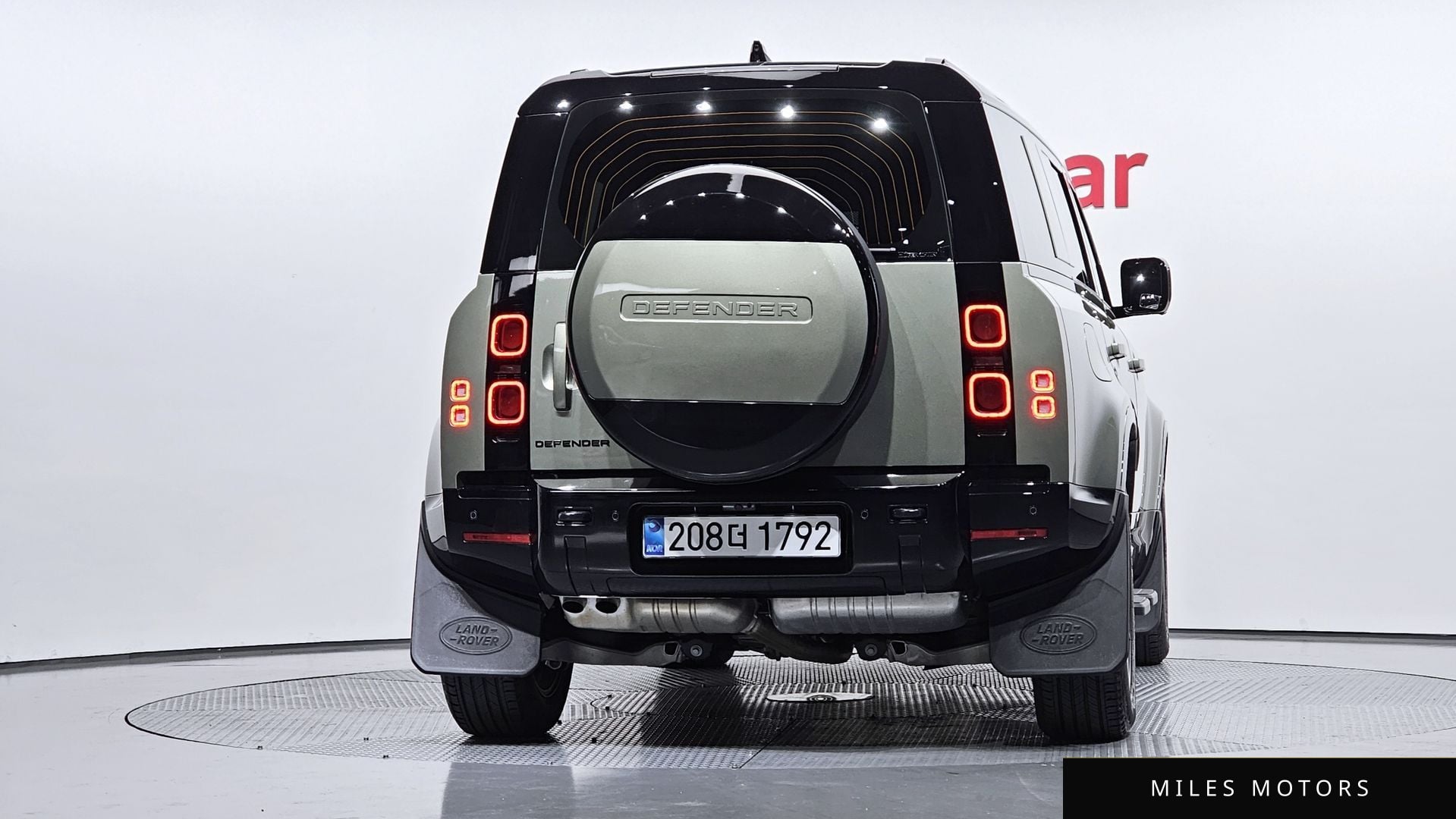 Land Rover Defender 2025 — миниатюра 4