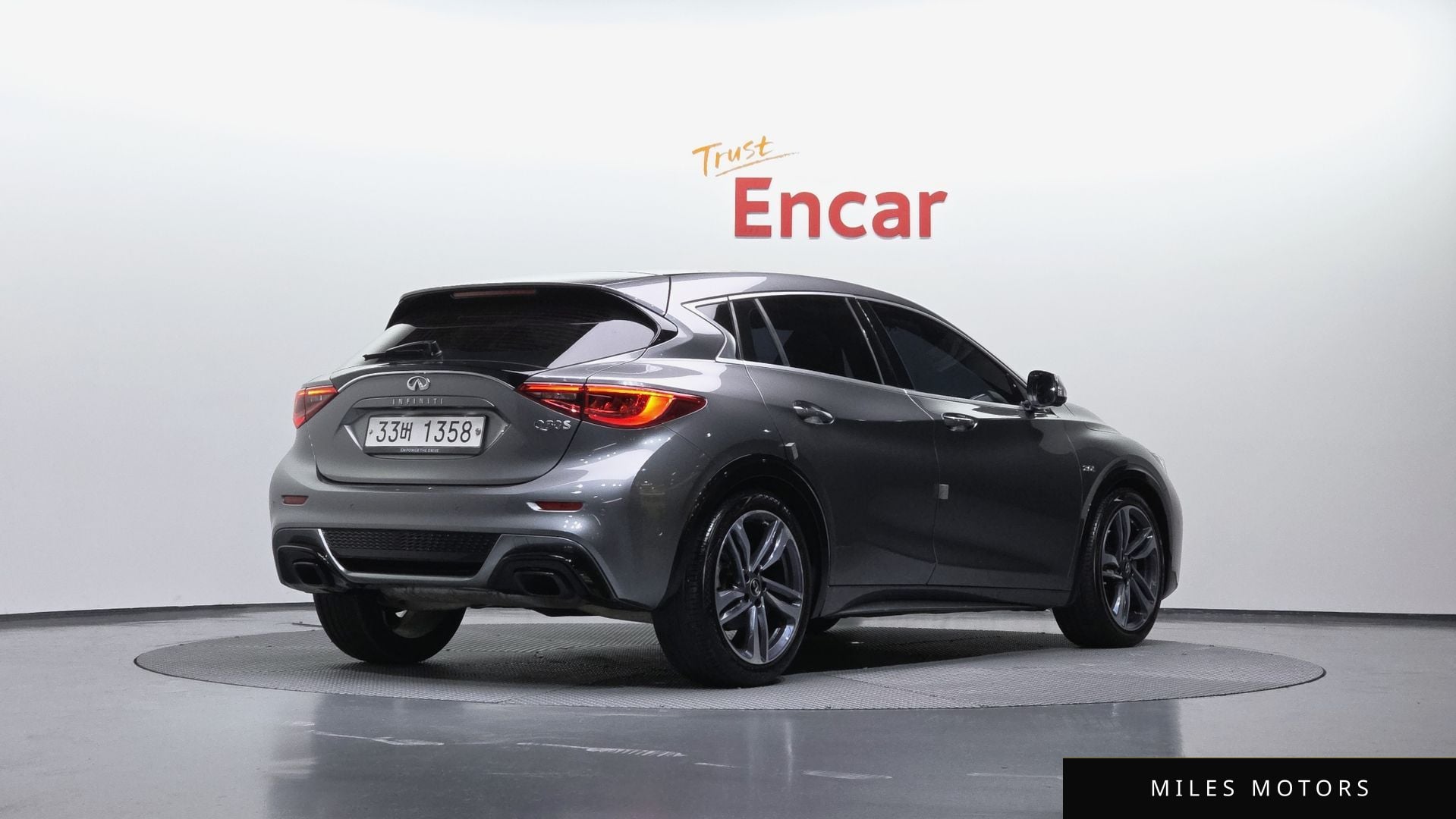 Infiniti Q30 2017 — миниатюра 2
