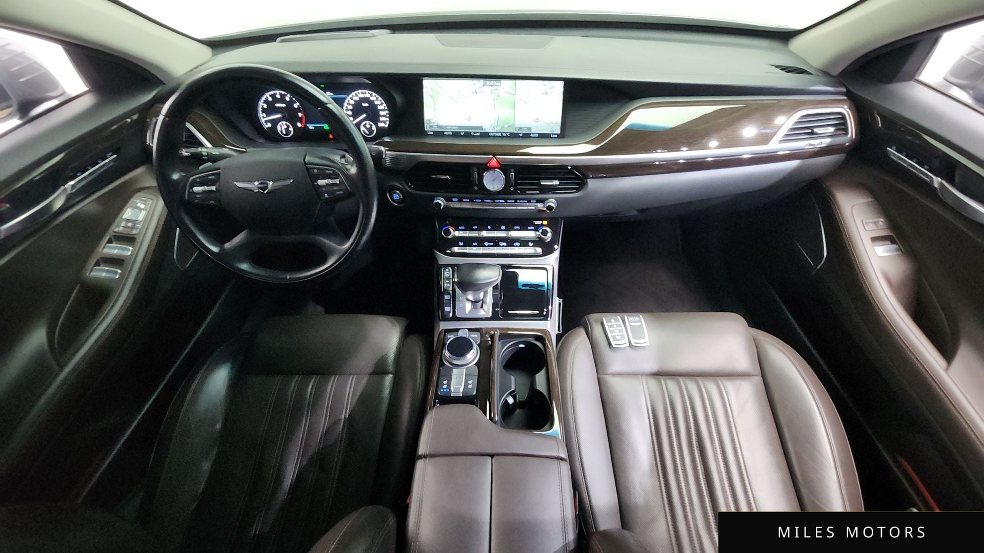 Genesis EQ900 2016 — миниатюра 7