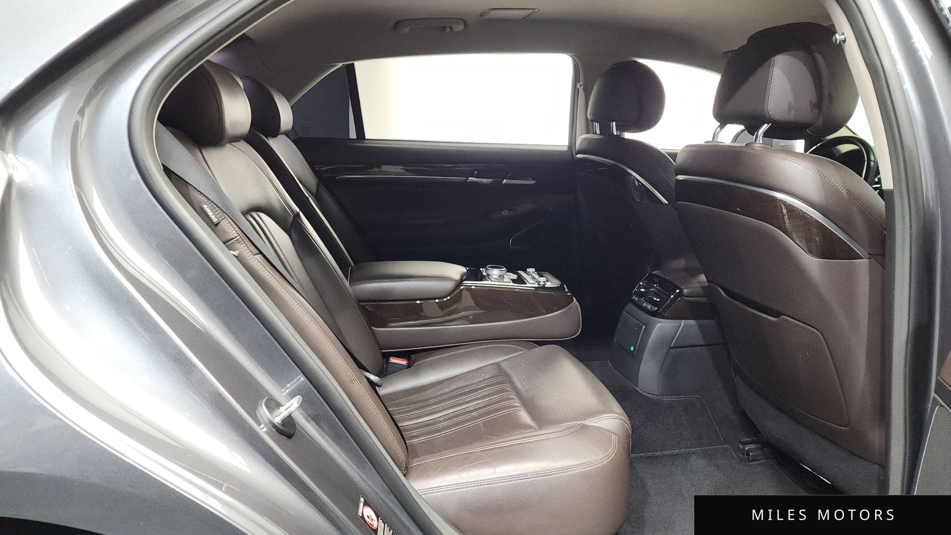 Genesis EQ900 2016 — миниатюра 11