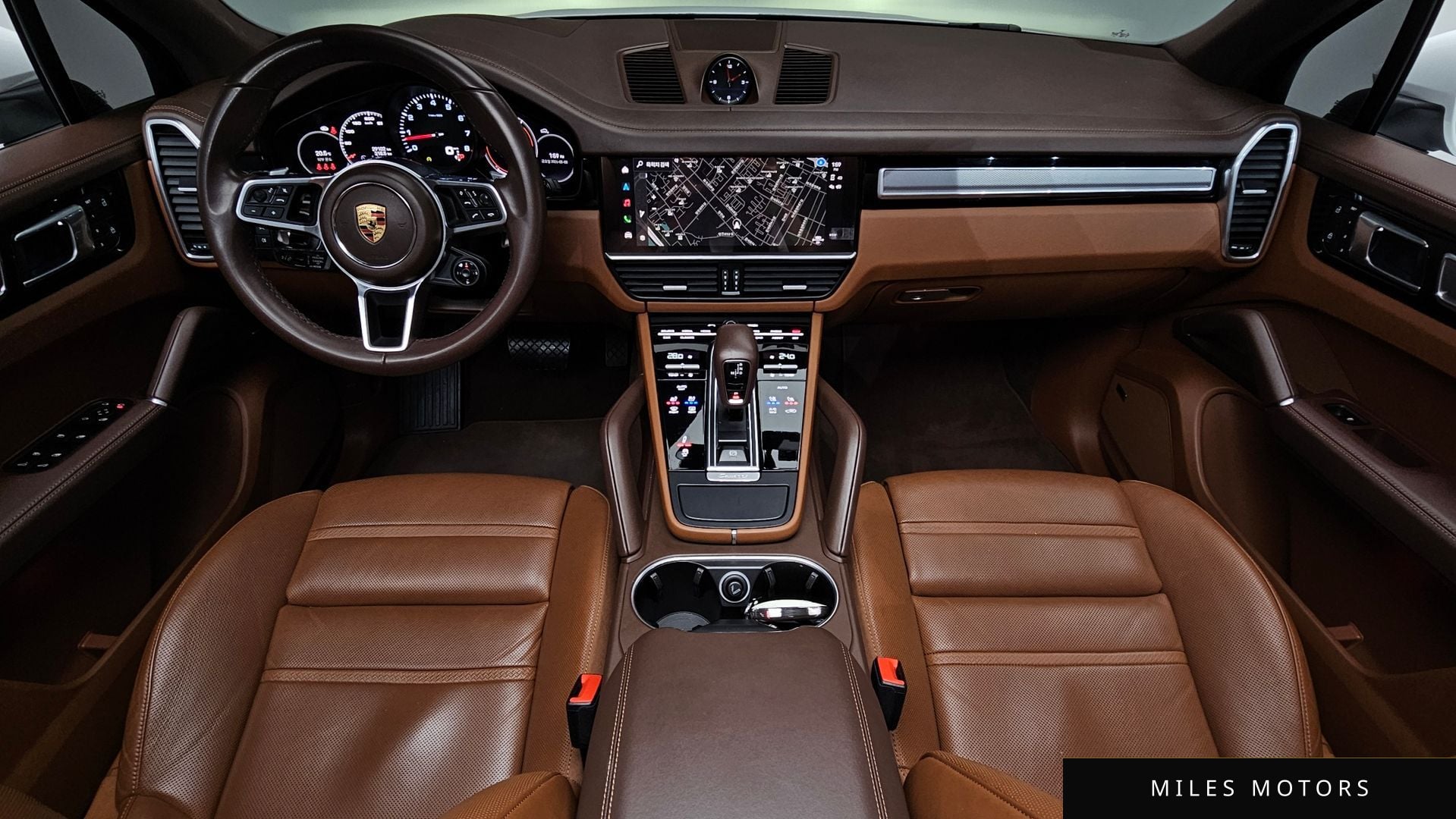 Porsche Cayenne 2023 — миниатюра 9