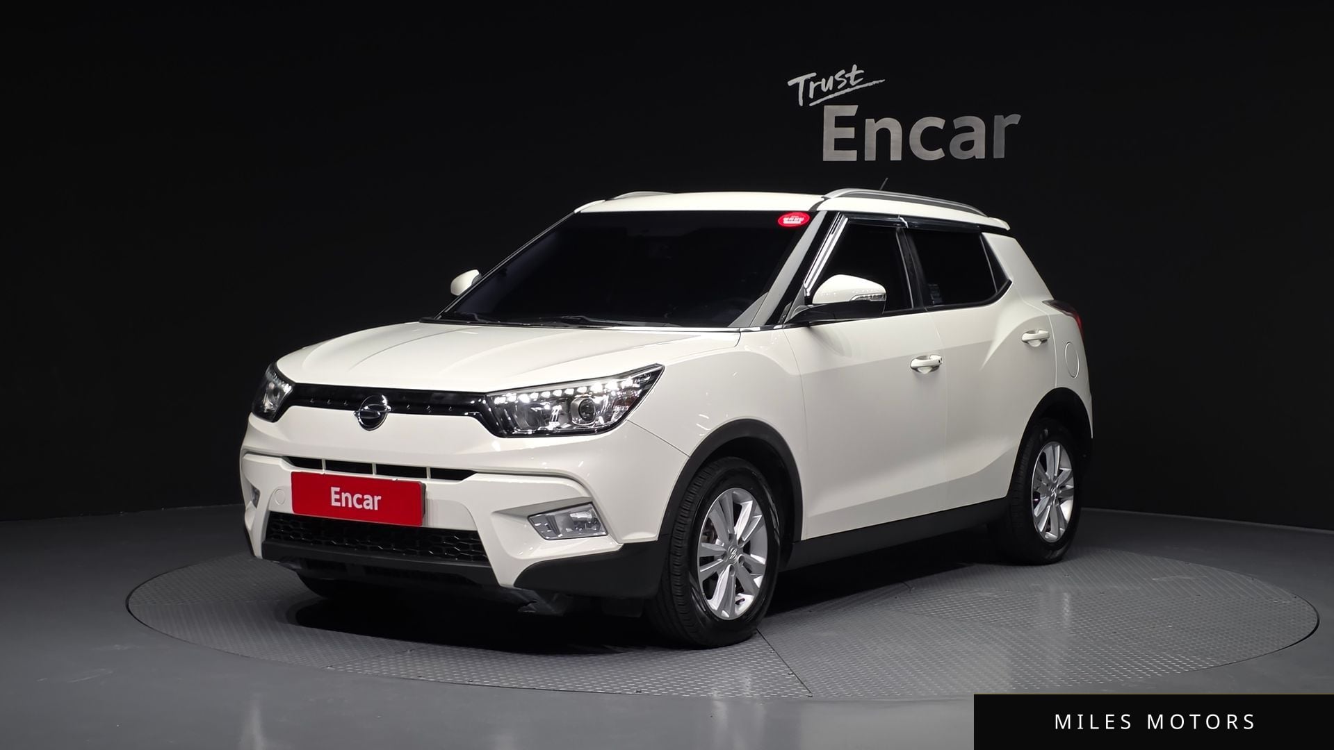 KG Mobility Tivoli 2016 — фото 1 из 12