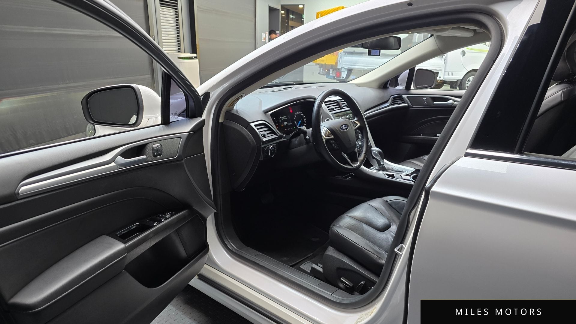 Ford Mondeo 2016 — миниатюра 10