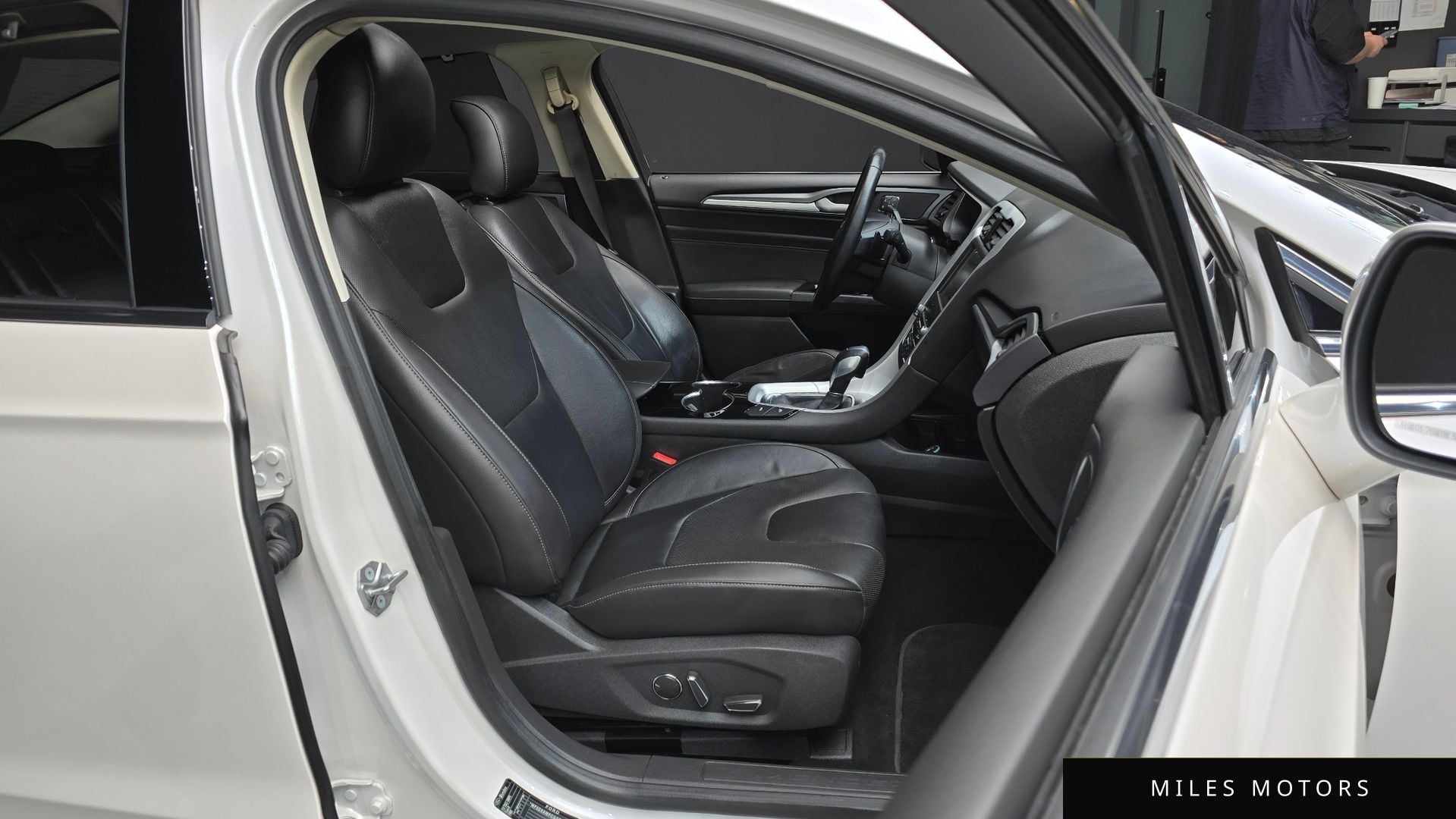 Ford Mondeo 2016 — миниатюра 12