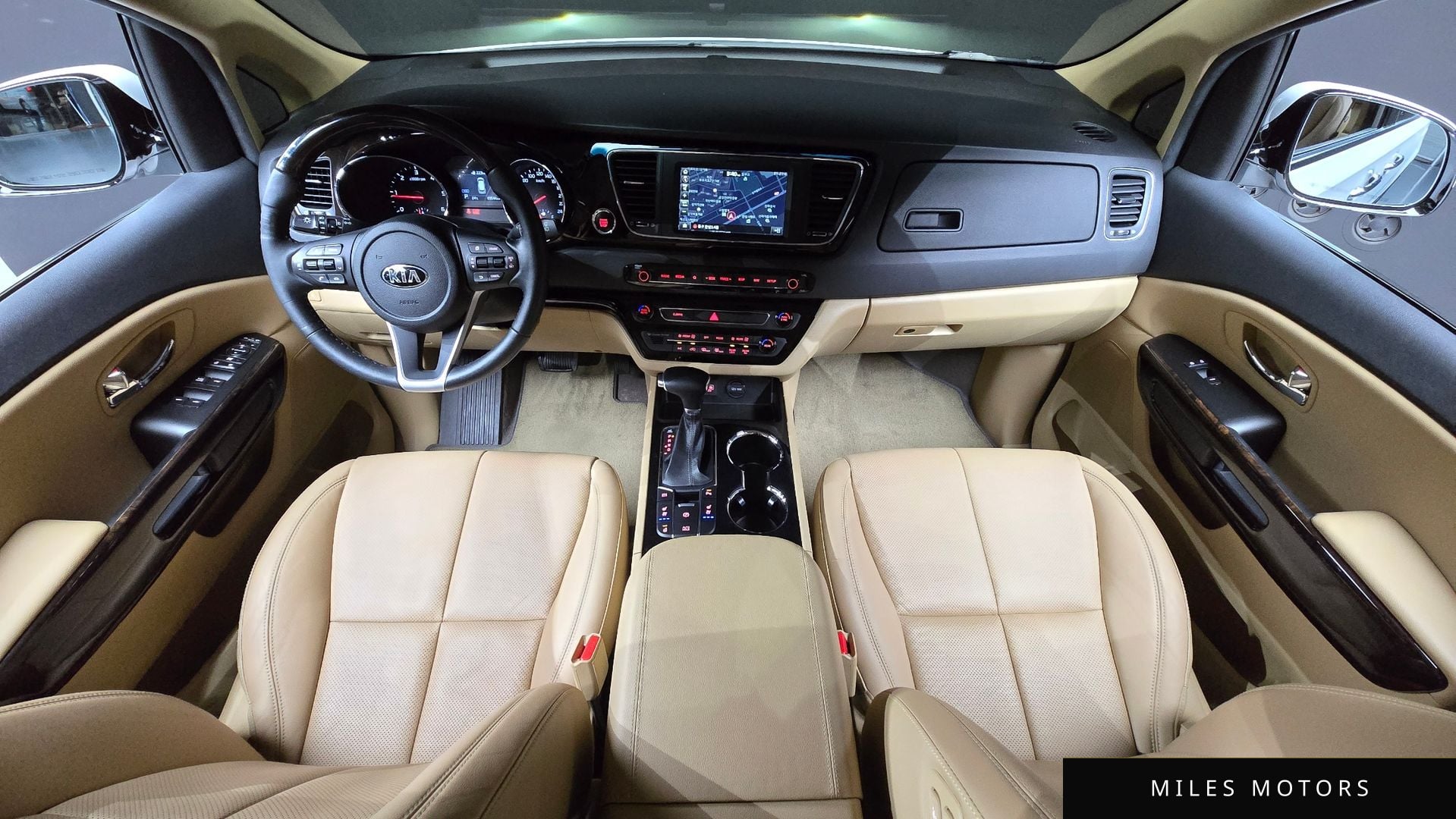 Kia Canival 2019 — миниатюра 10