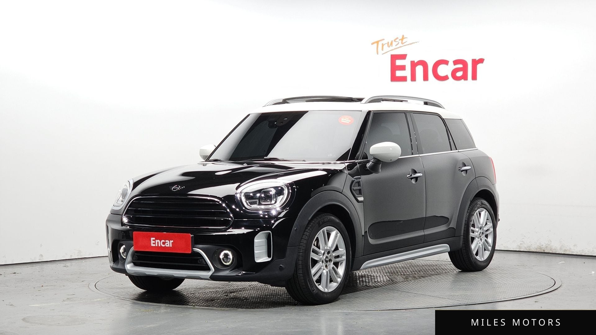 MINI Countryman 2021 — фото 1 из 12
