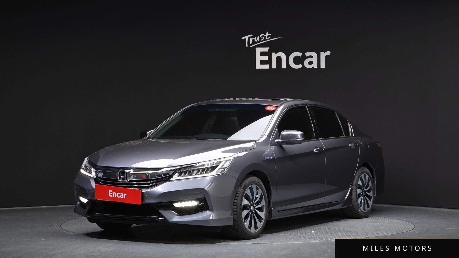 Honda Accord 2017 — фото 1 из 12