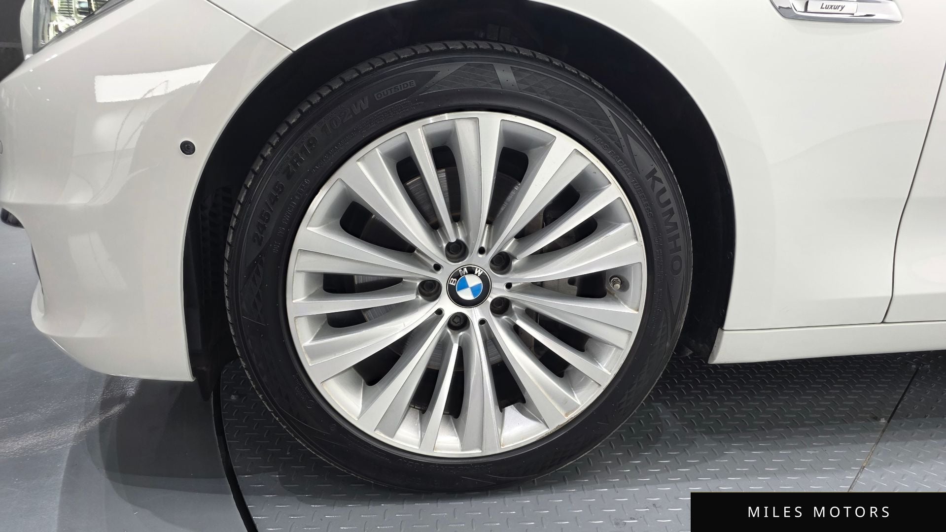 BMW 5 Series GT (F07) 2017 — миниатюра 4