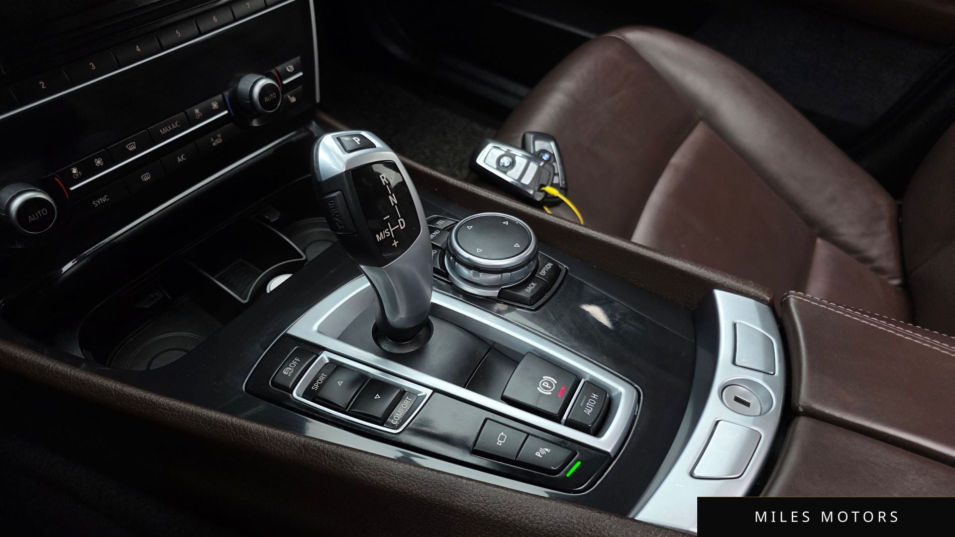 BMW 5 Series GT (F07) 2017 — миниатюра 11