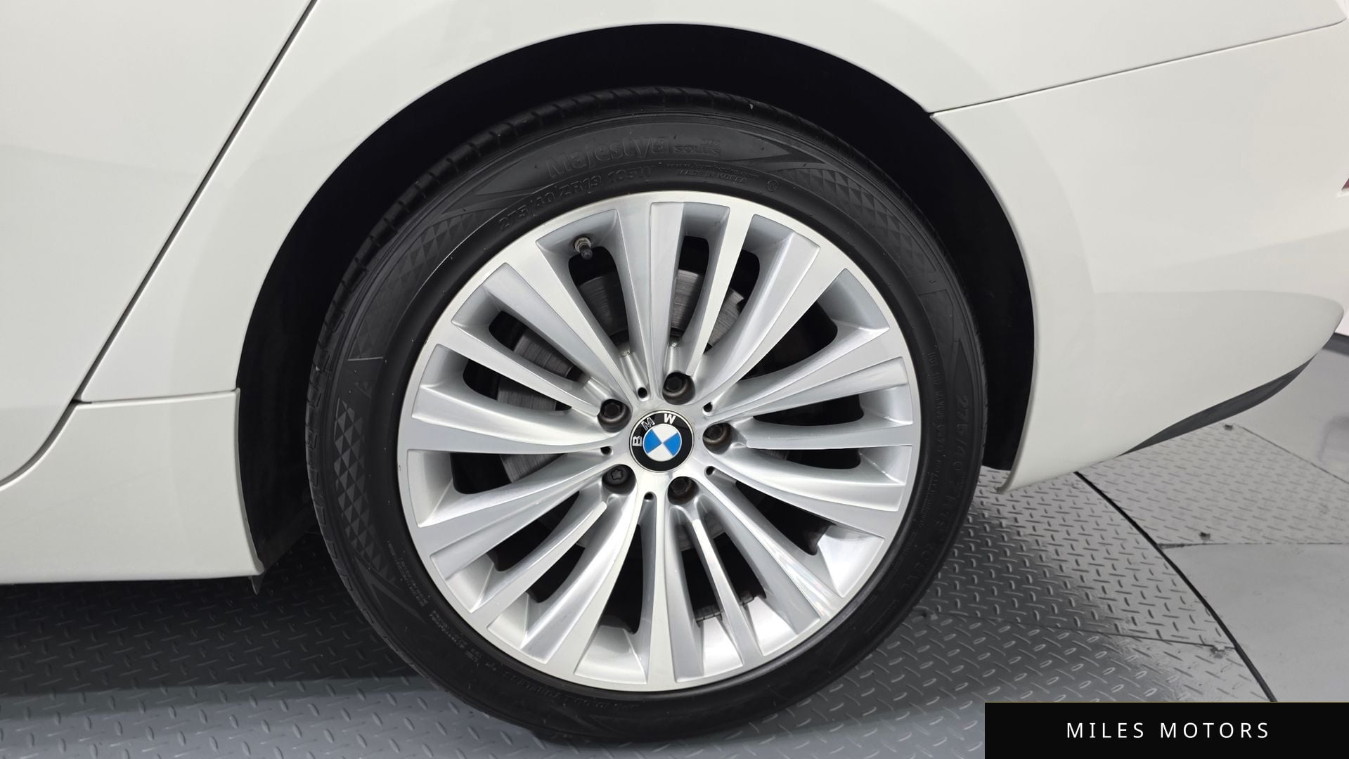 BMW 5 Series GT (F07) 2017 — миниатюра 6