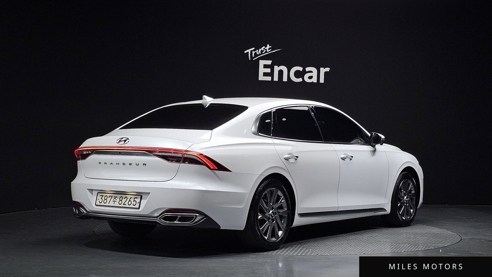 Hyundai Grandeur 2020 — фото 1 из 12