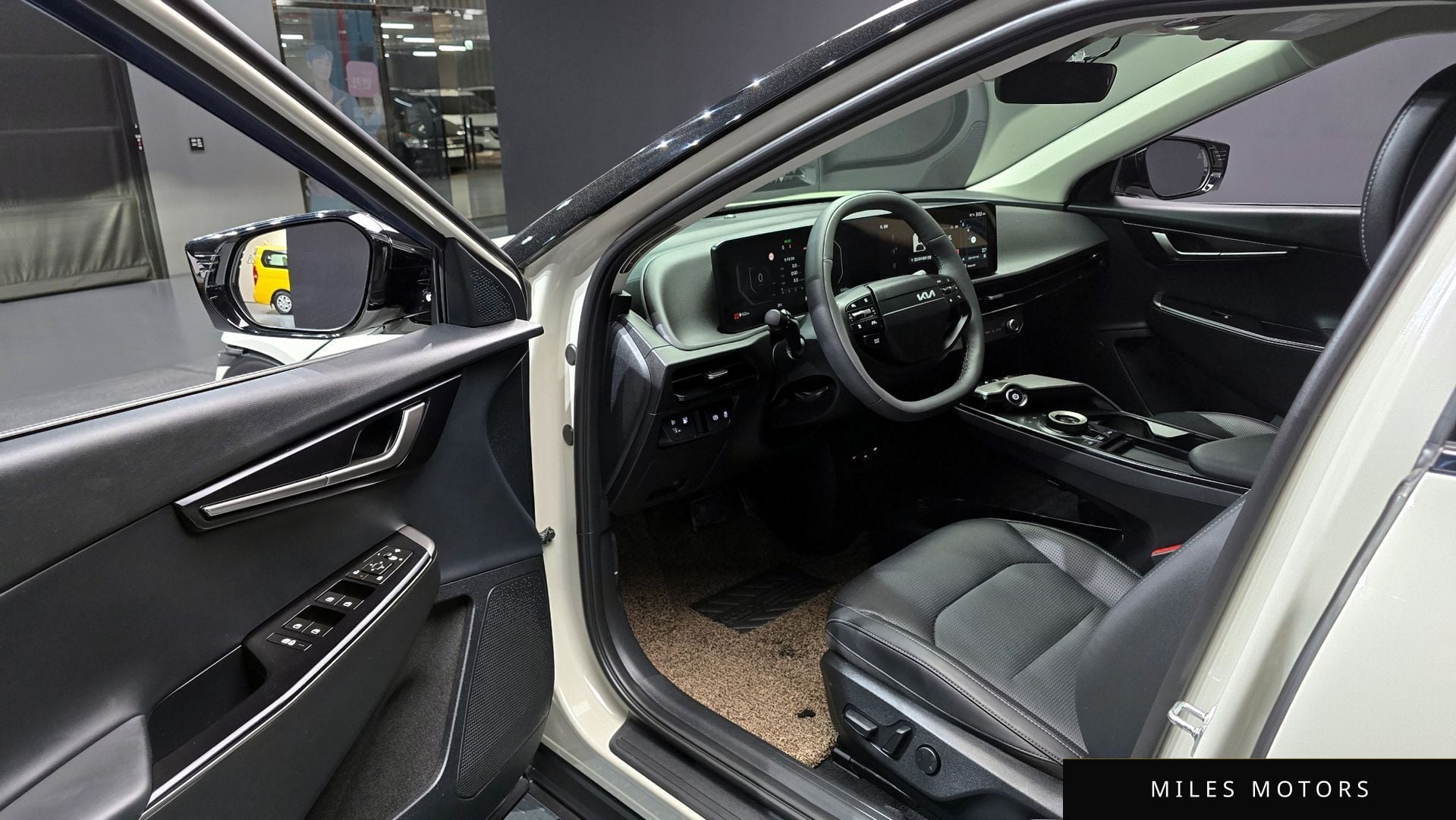 Kia EV6 2025 — миниатюра 10