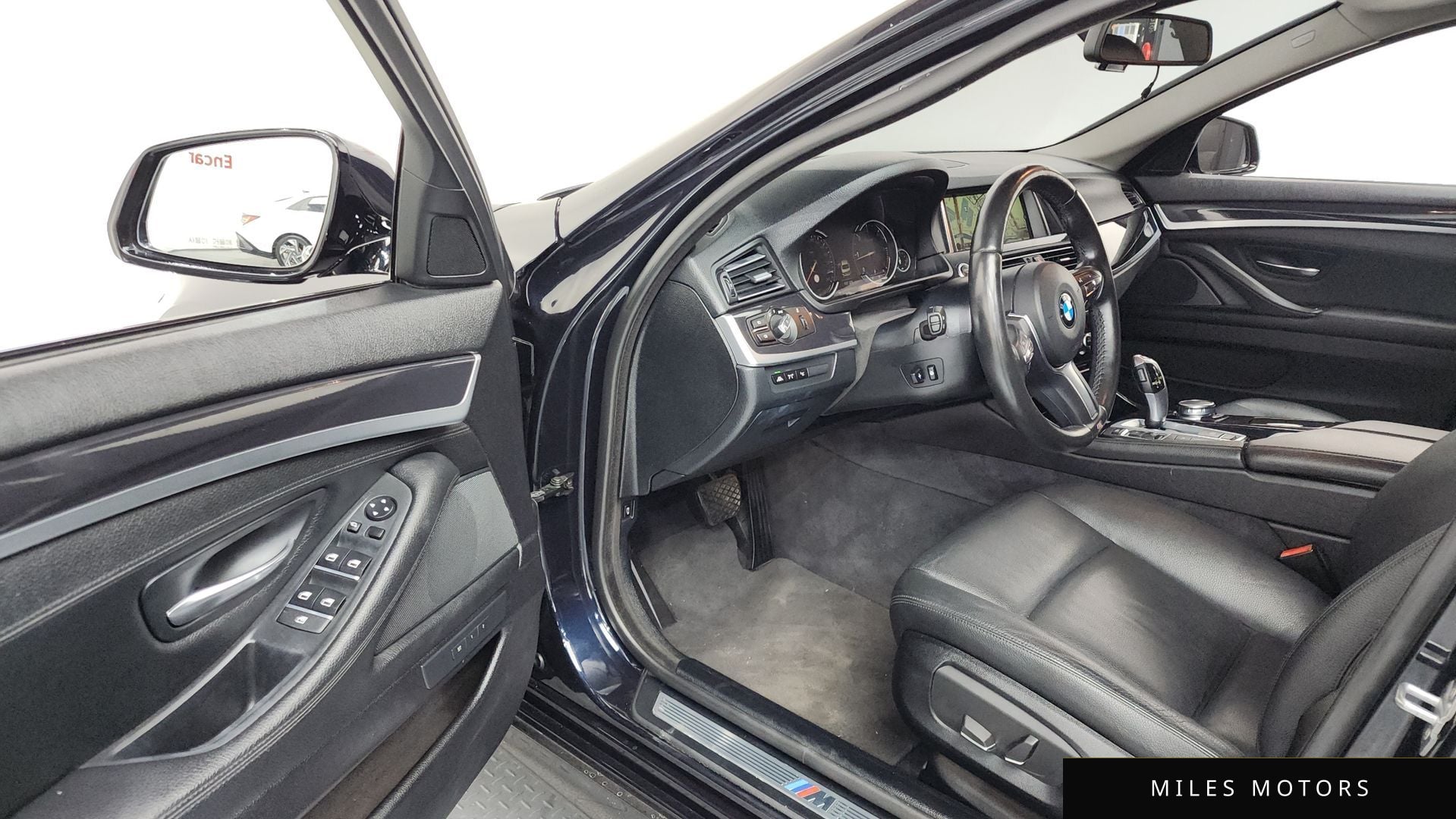 BMW 5 Series (F10) 2016 — миниатюра 10