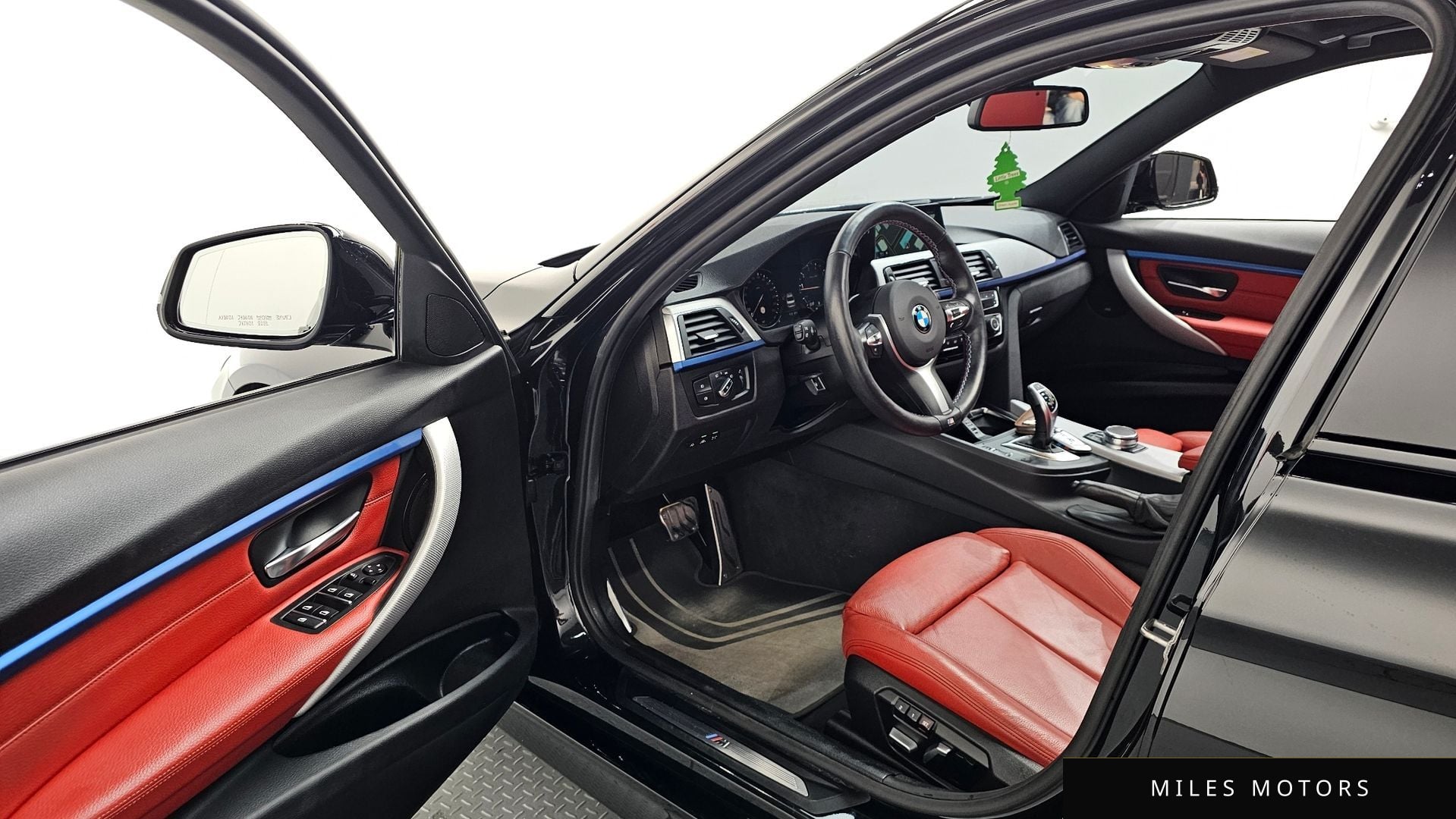 BMW 3 Series (F30) 2017 — миниатюра 10