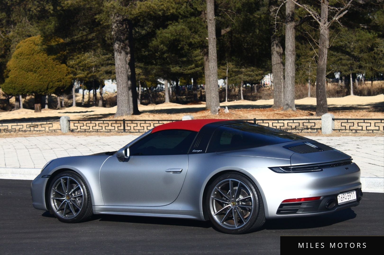 Porsche 911 (992) 2024 — миниатюра 2
