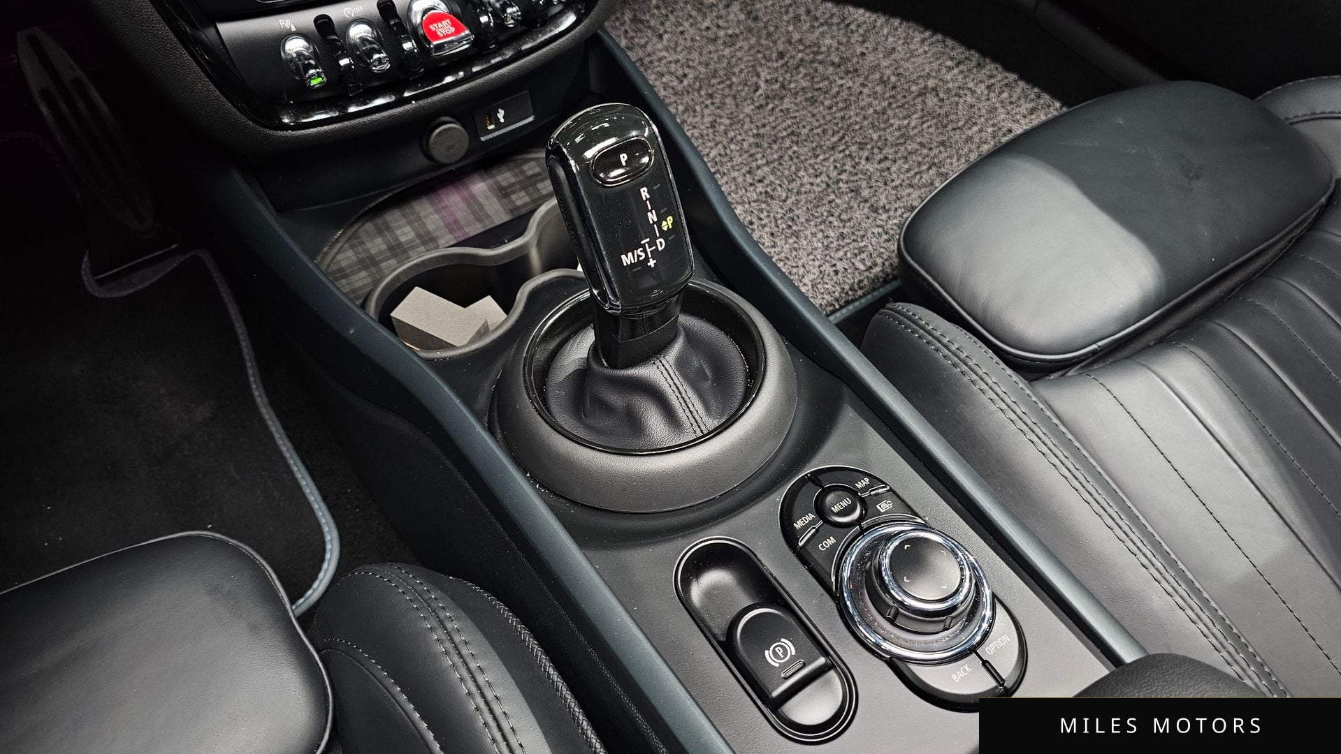 MINI Clubman 2023 — миниатюра 9
