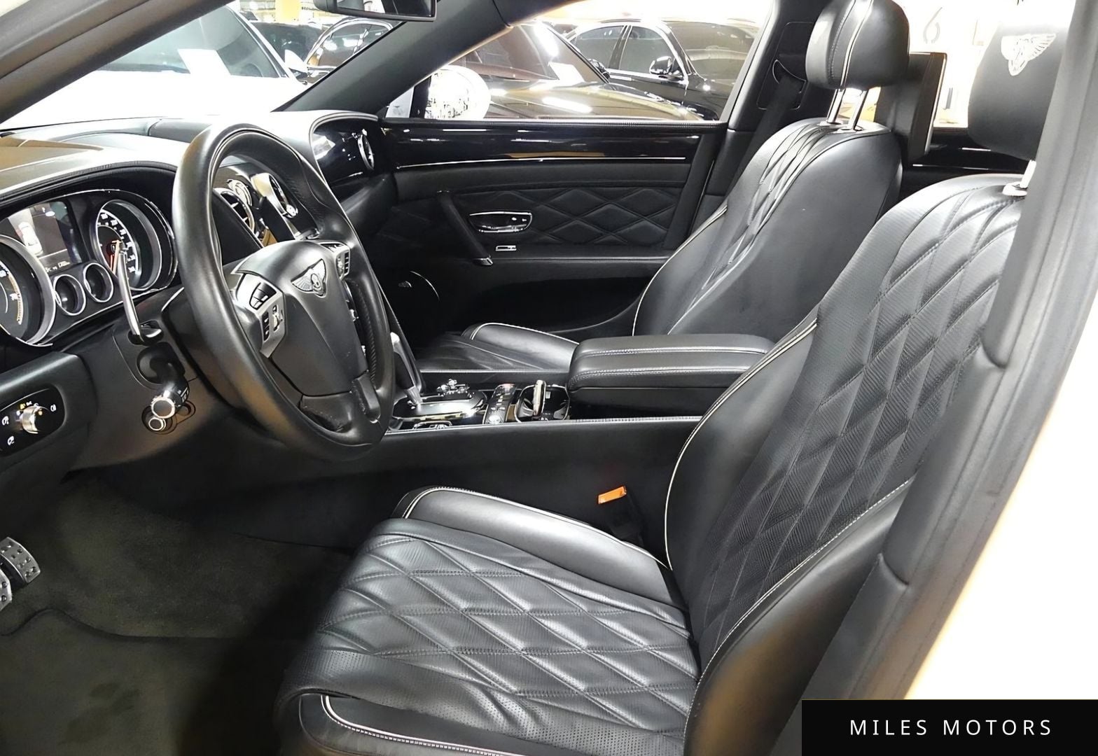 Bentley Flying Spur 2016 — миниатюра 6