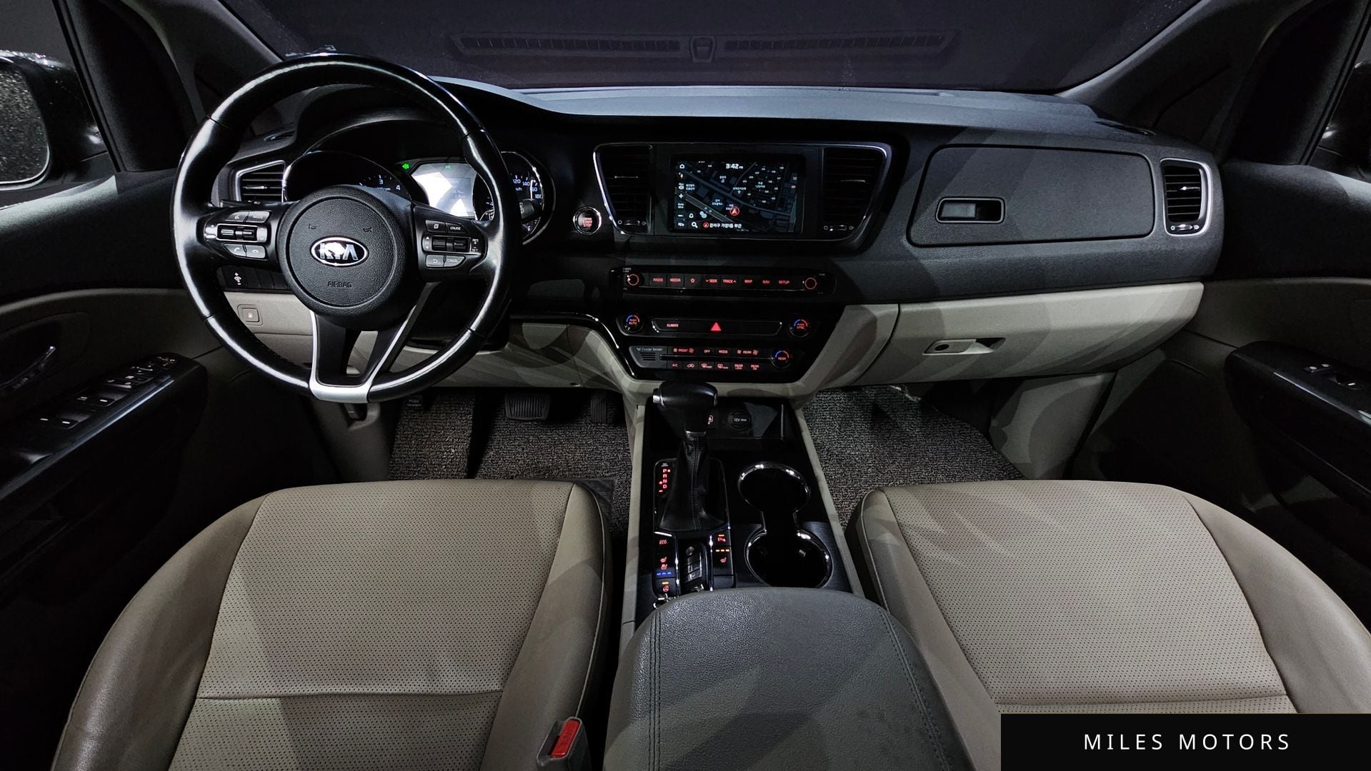 Kia Canival 2019 — миниатюра 10