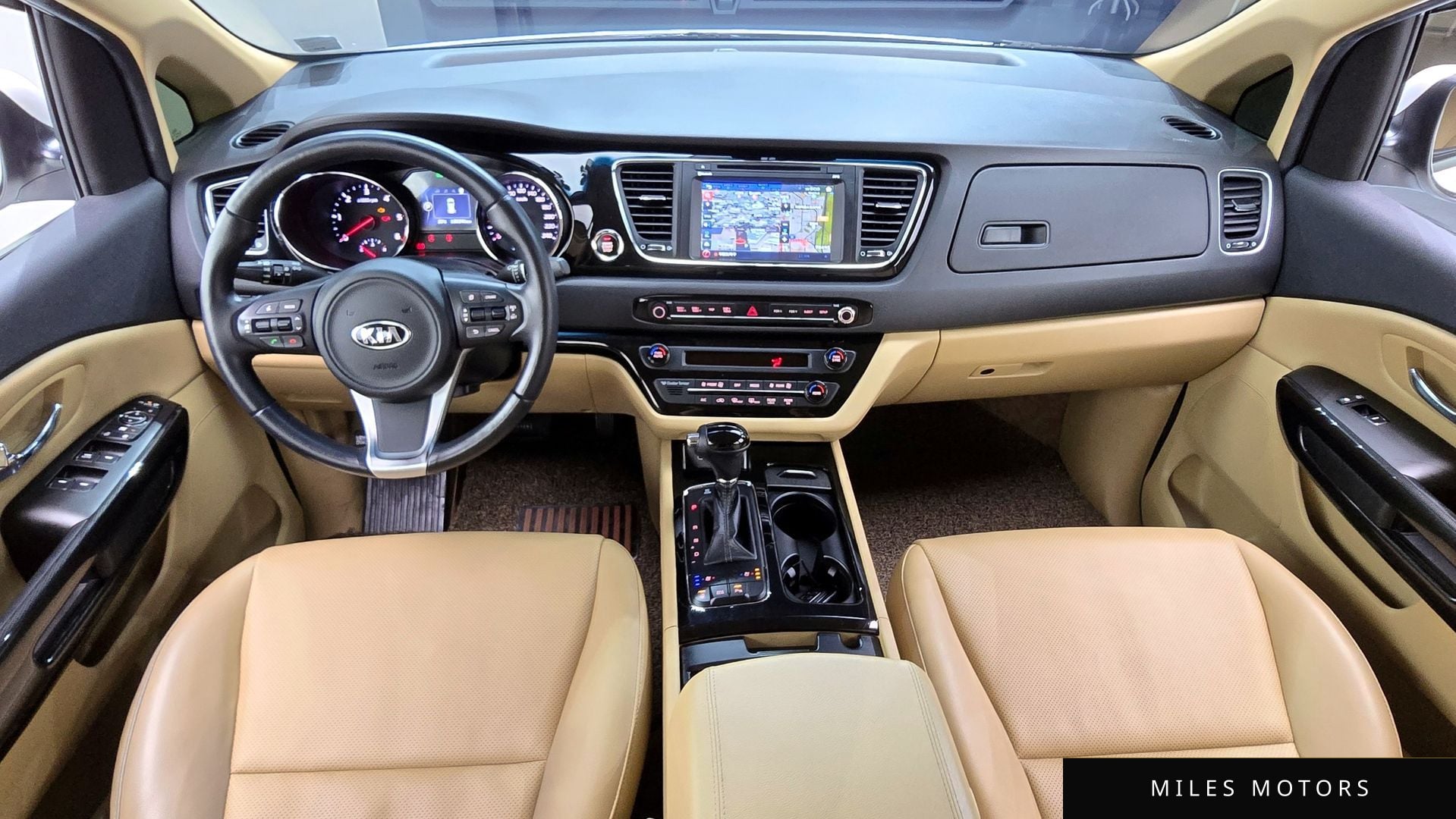 Kia Canival 2016 — миниатюра 10
